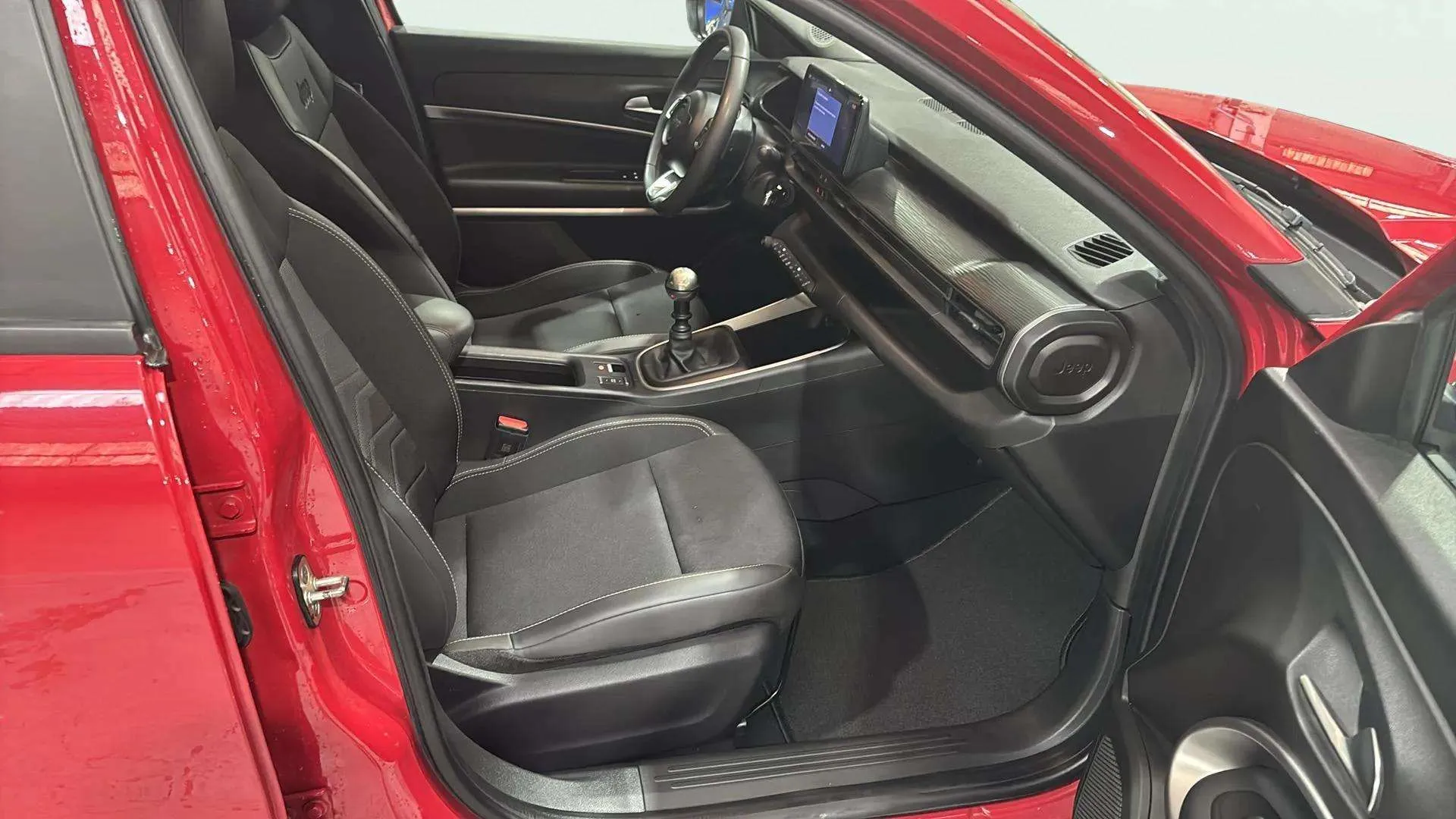 Jeep Avenger 1.2 G Altitude - foto 23