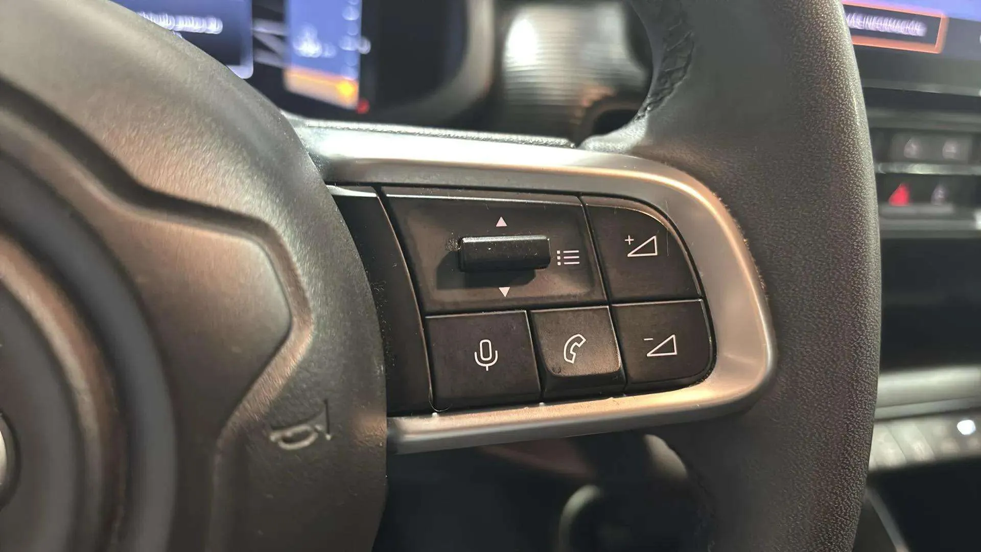 Jeep Avenger 1.2 G Altitude - foto 13