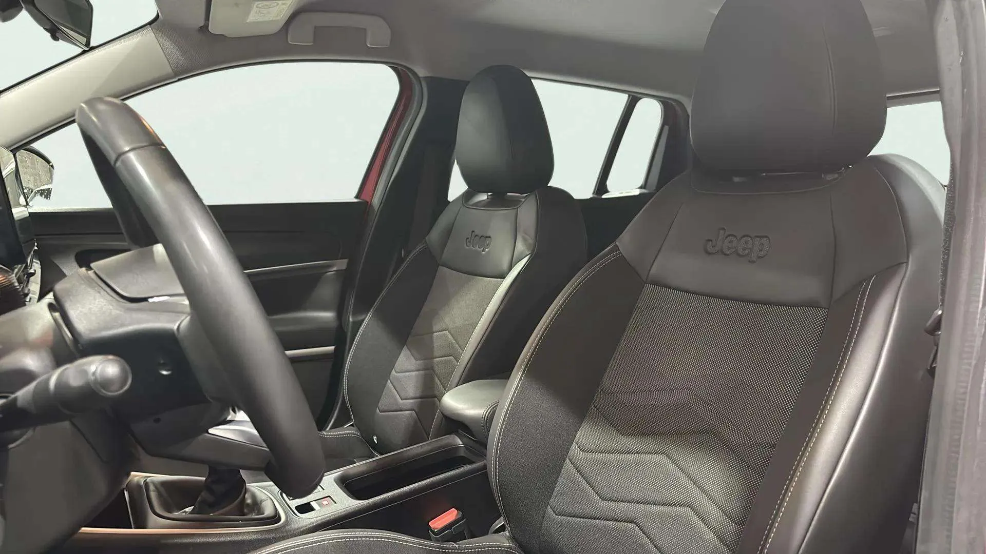 Jeep Avenger 1.2 G Altitude - foto 22