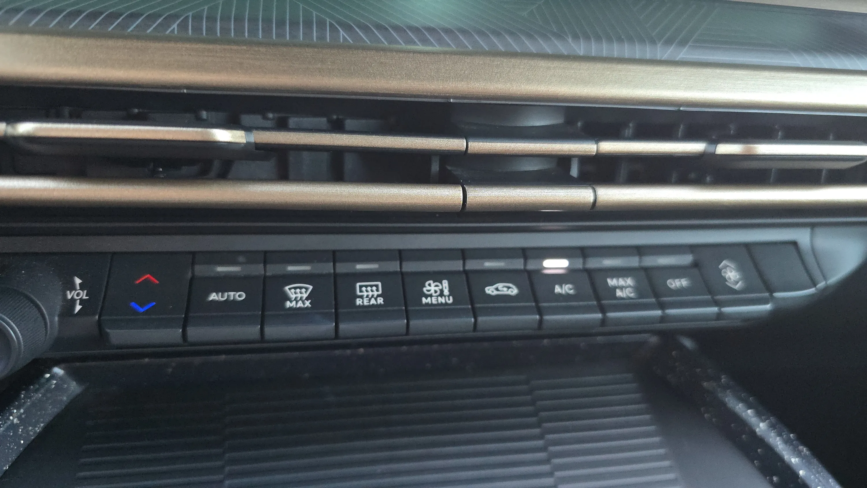 Lancia Ypsilon LX Hybrid - foto 28