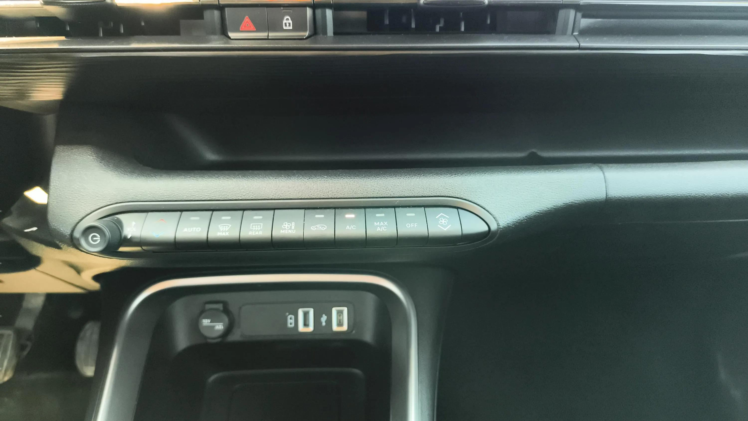 Jeep Avenger 1.2 G Altitude - foto 10