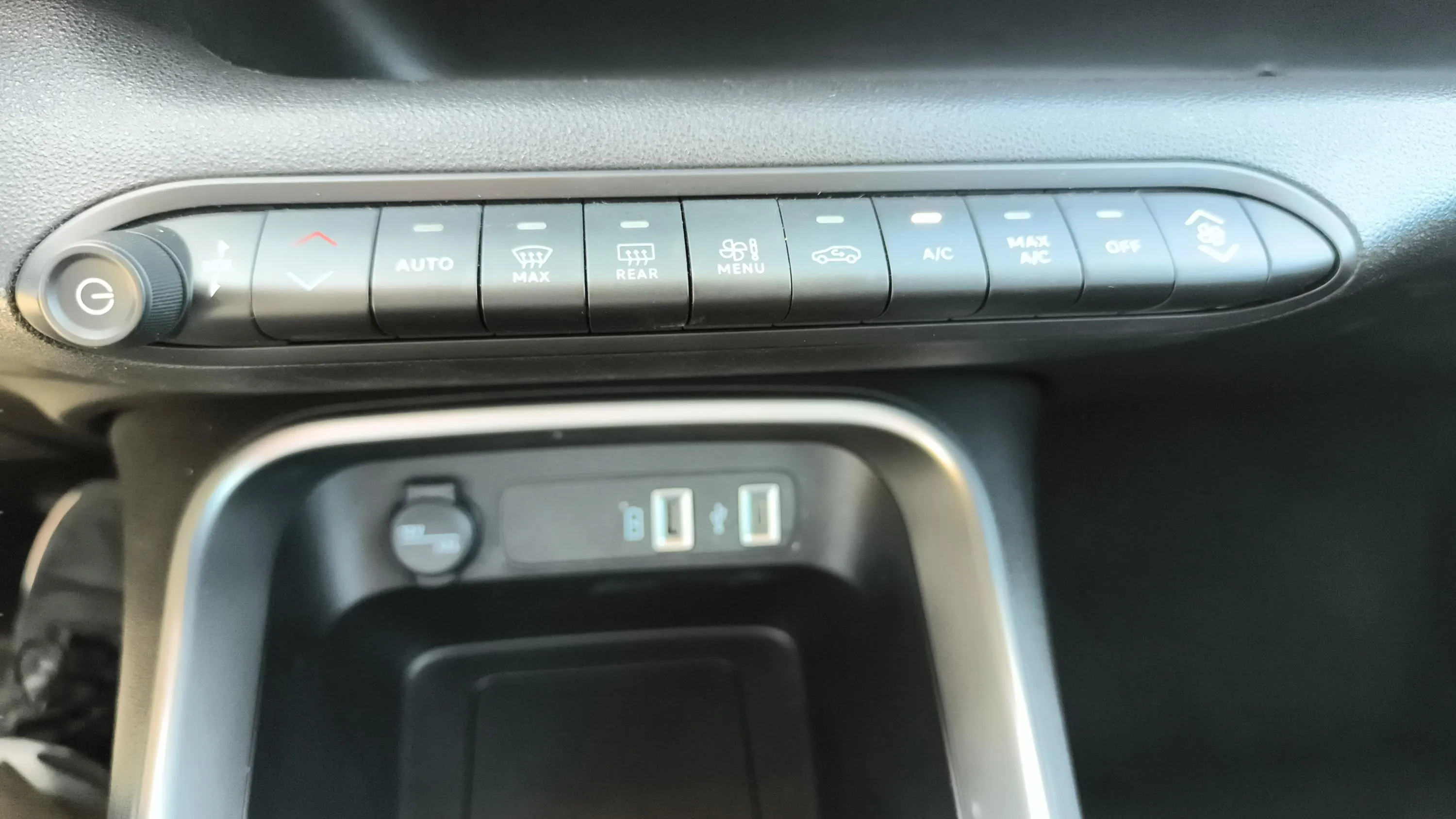 Jeep Avenger 1.2 G Altitude - foto 21