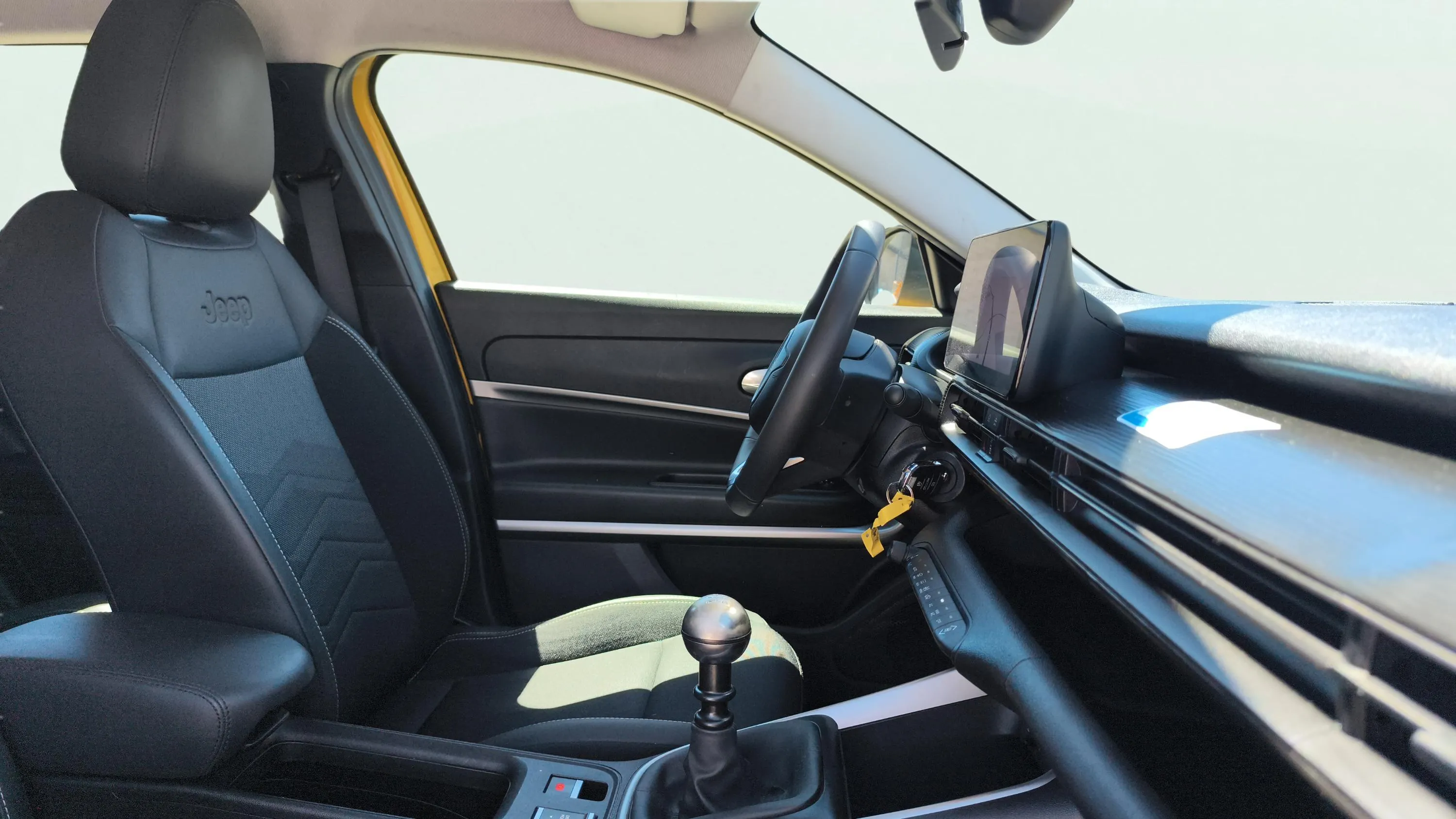Jeep Avenger 1.2 G Altitude - foto 13