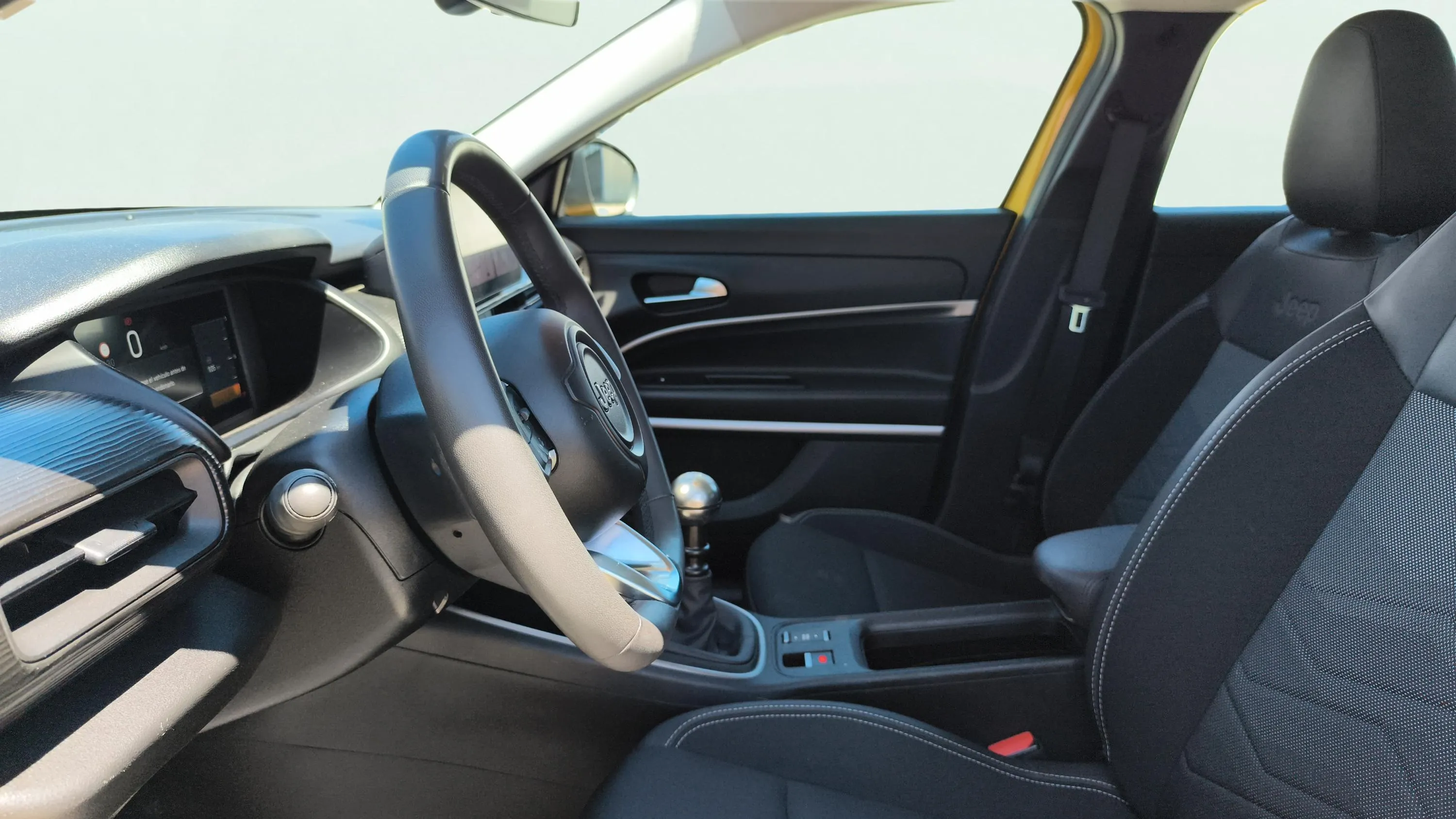 Jeep Avenger 1.2 G Altitude - foto 15