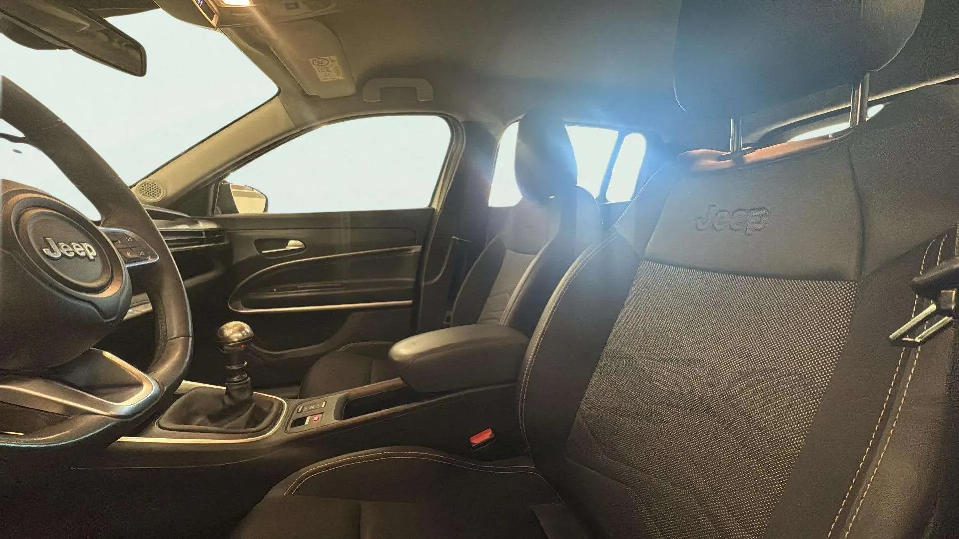 Jeep Avenger 1.2 G Altitude - foto 15