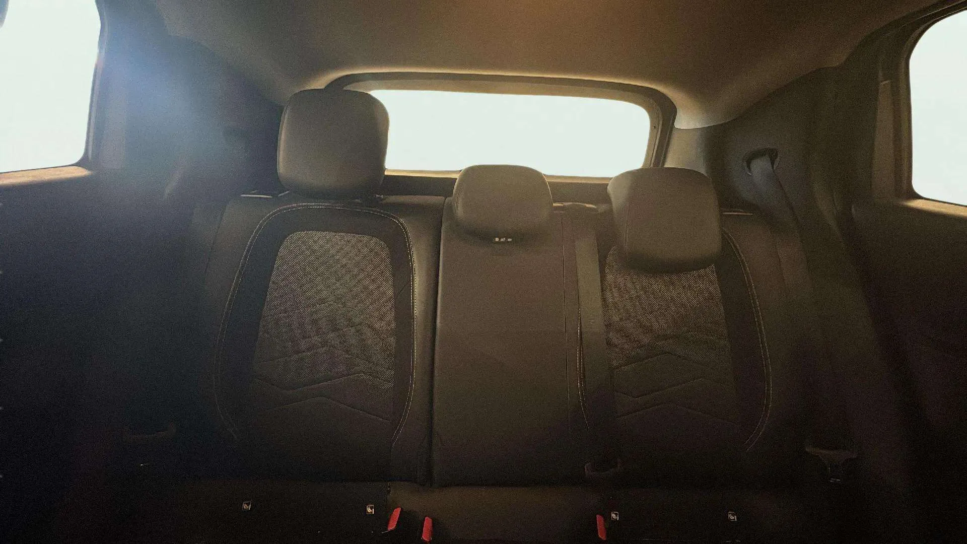 Jeep Avenger 1.2 G Altitude - foto 17