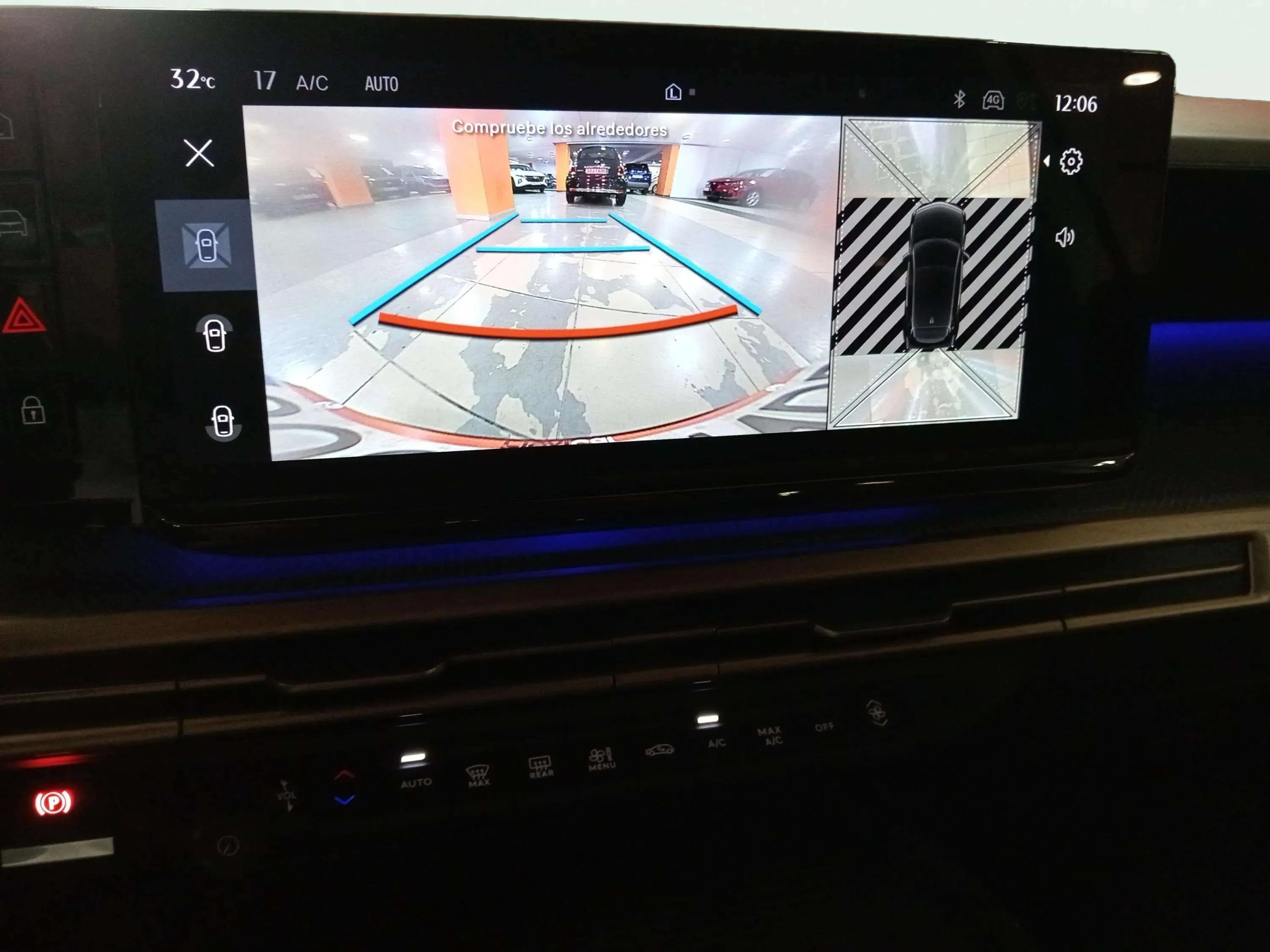 Lancia Ypsilon Hybrid - foto 16