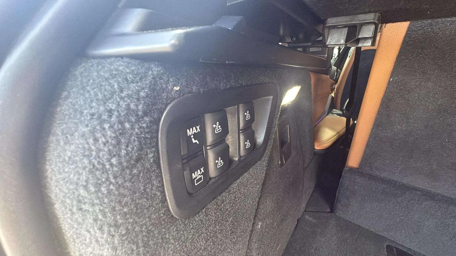 BMW X7 xDrive40d - foto 26