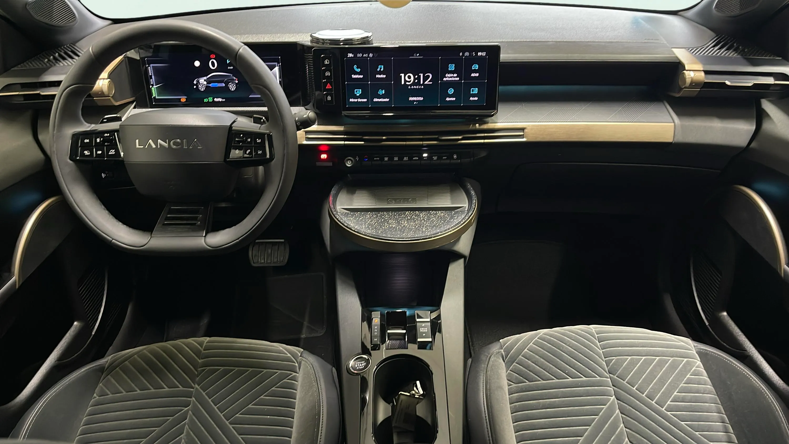 Lancia Ypsilon Hybrid - foto 10