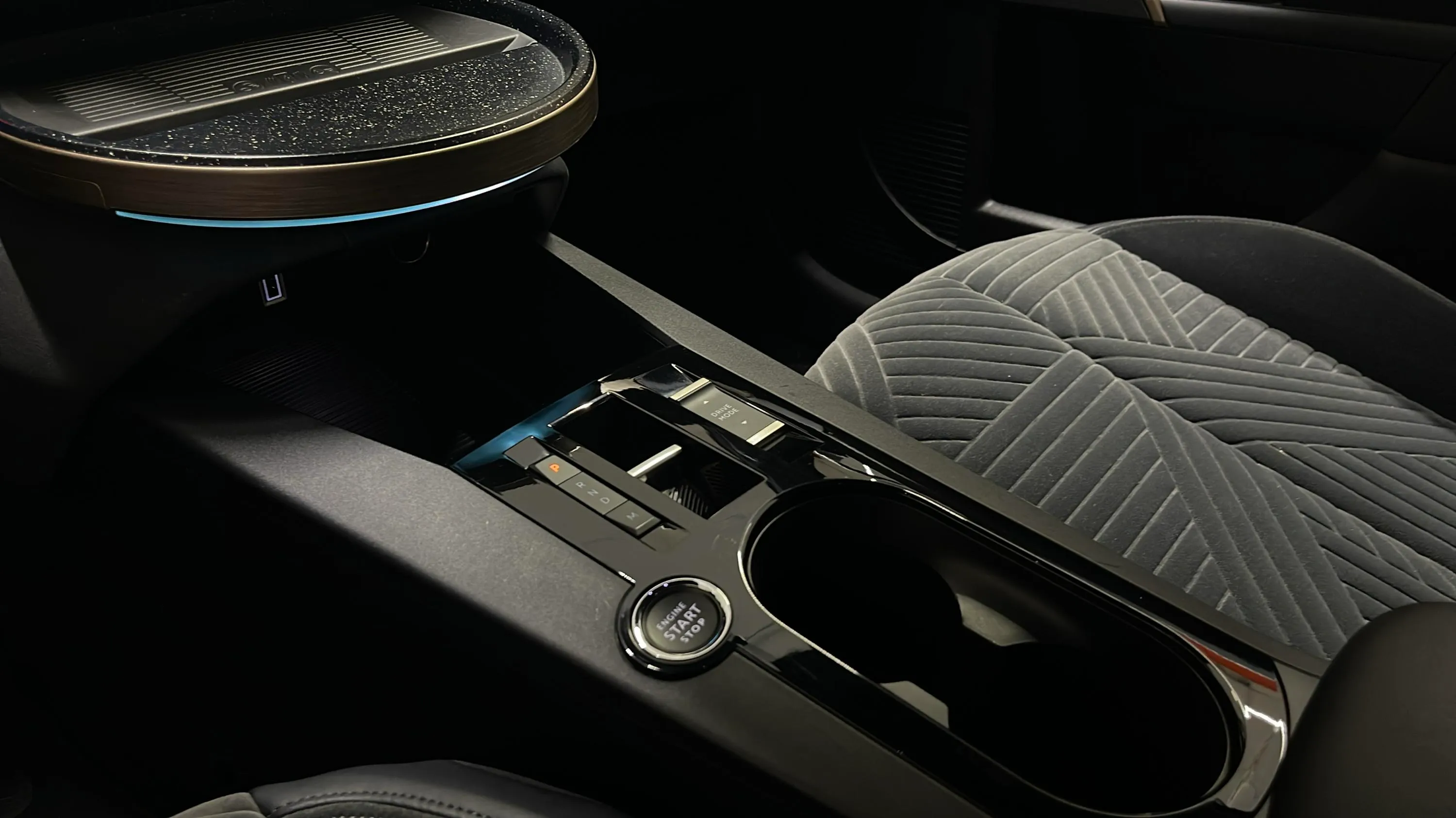 Lancia Ypsilon Hybrid - foto 18