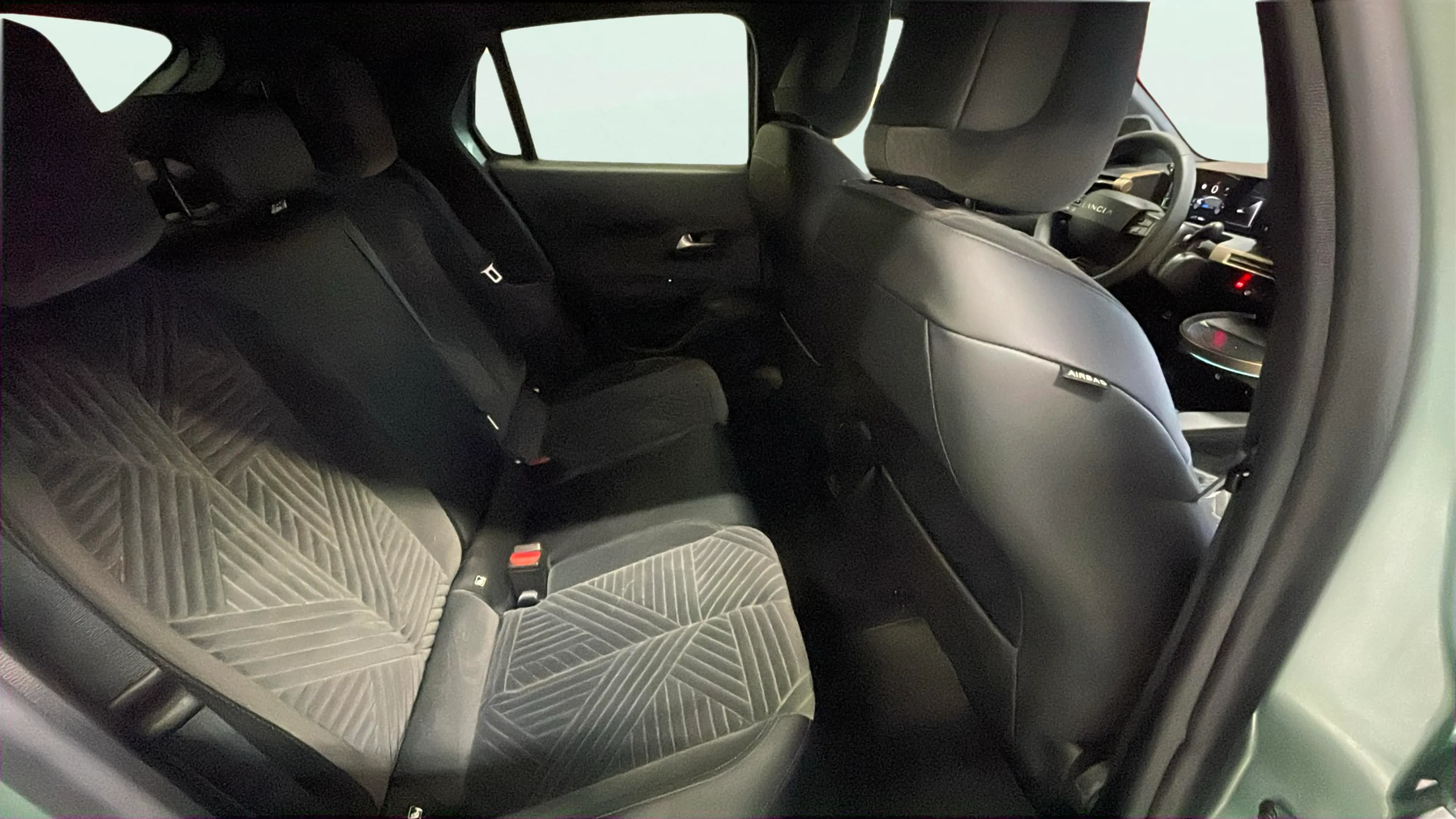 Lancia Ypsilon Hybrid - foto 22