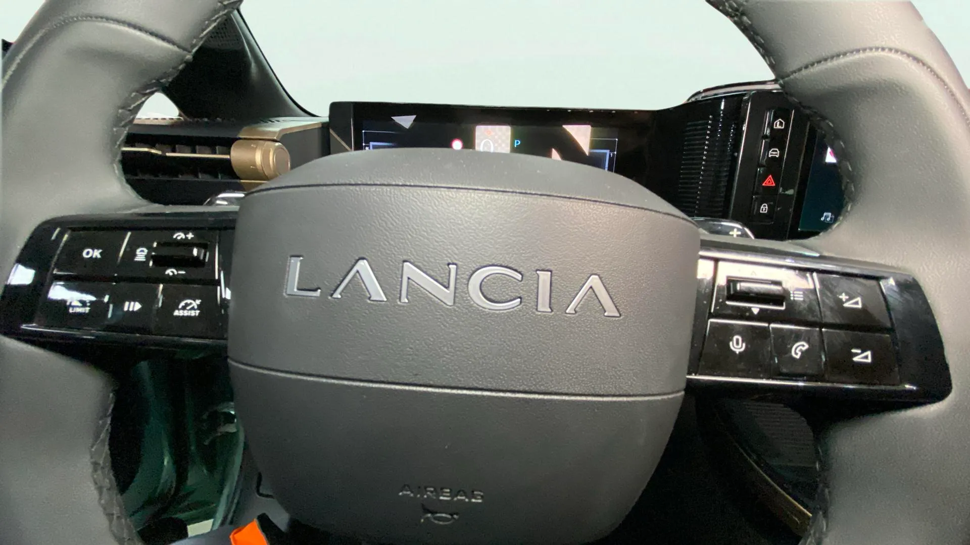 Lancia Ypsilon Hybrid - foto 11