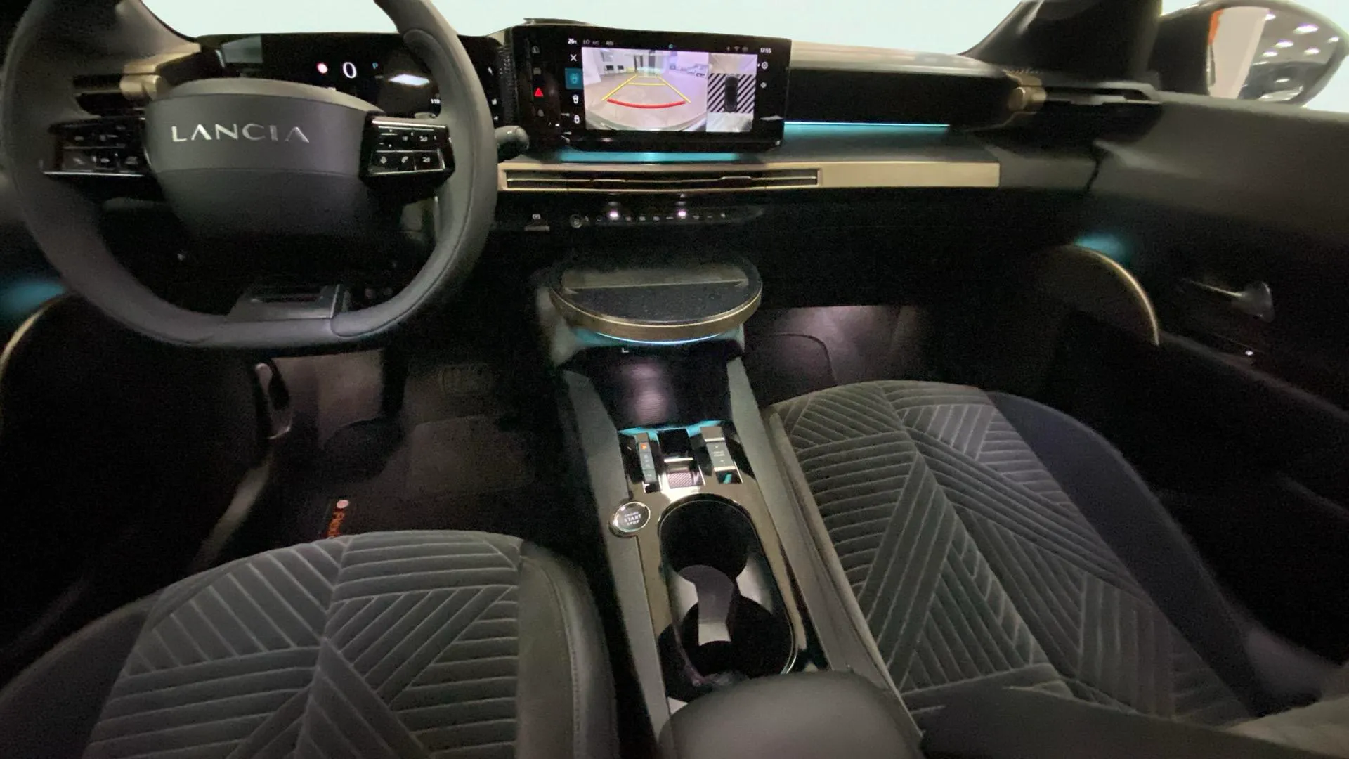 Lancia Ypsilon Hybrid - foto 6