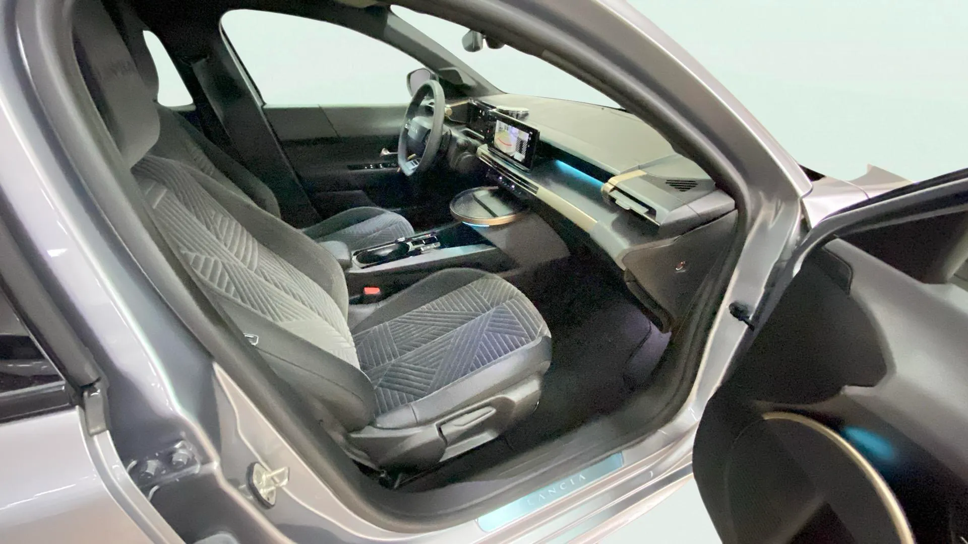 Lancia Ypsilon Hybrid - foto 9