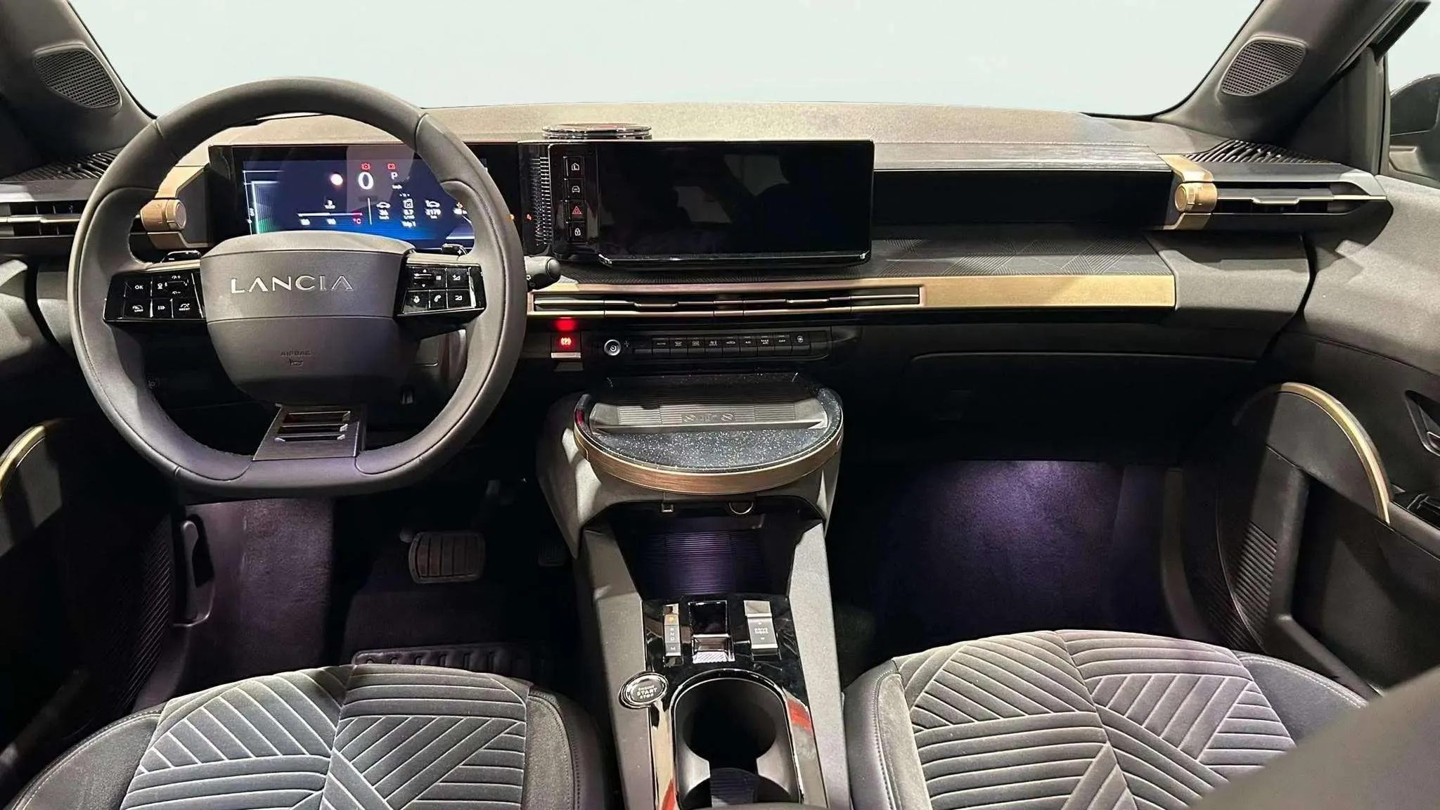 Lancia Ypsilon Hybrid - foto 12