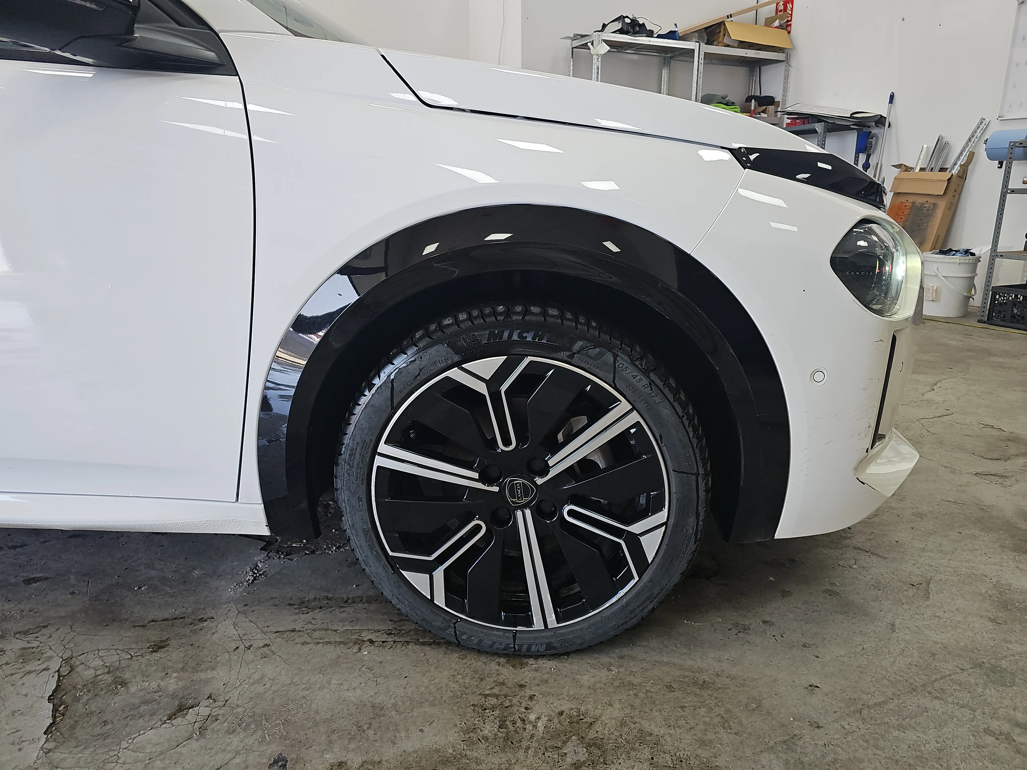 Lancia Ypsilon Hybrid - foto 17