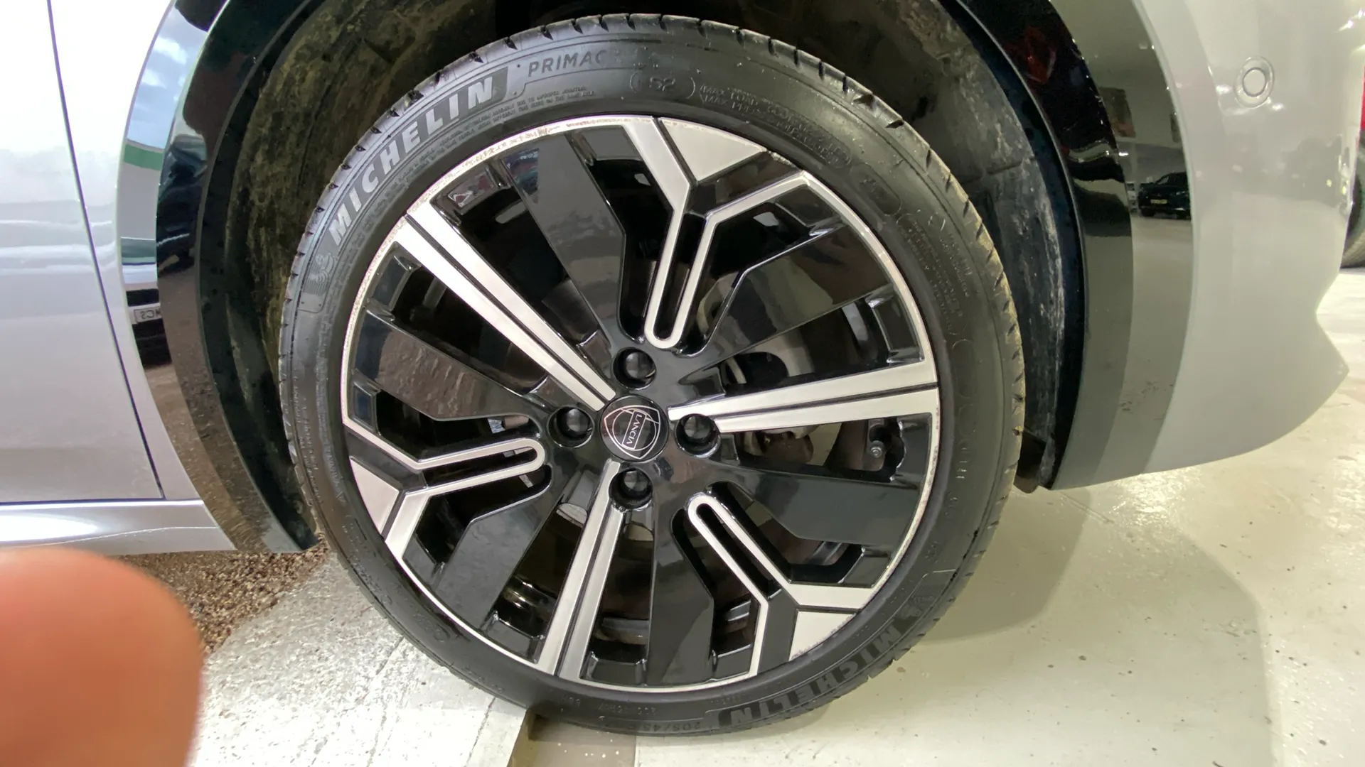 Lancia Ypsilon Hybrid - foto 17