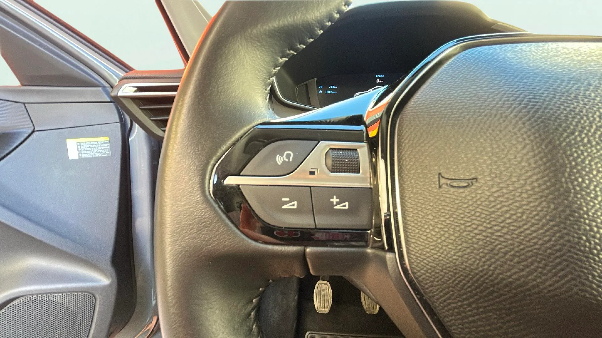 Peugeot 208 Allure Gasolina 100 - foto 12
