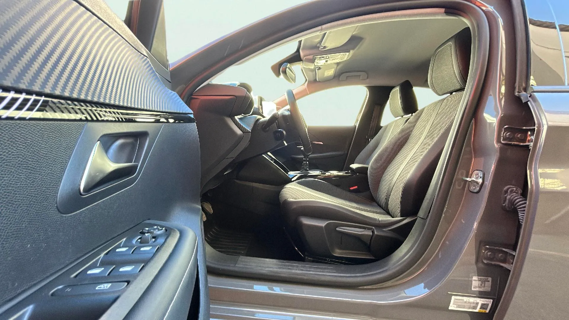 Peugeot 208 Allure Gasolina 100 - foto 14