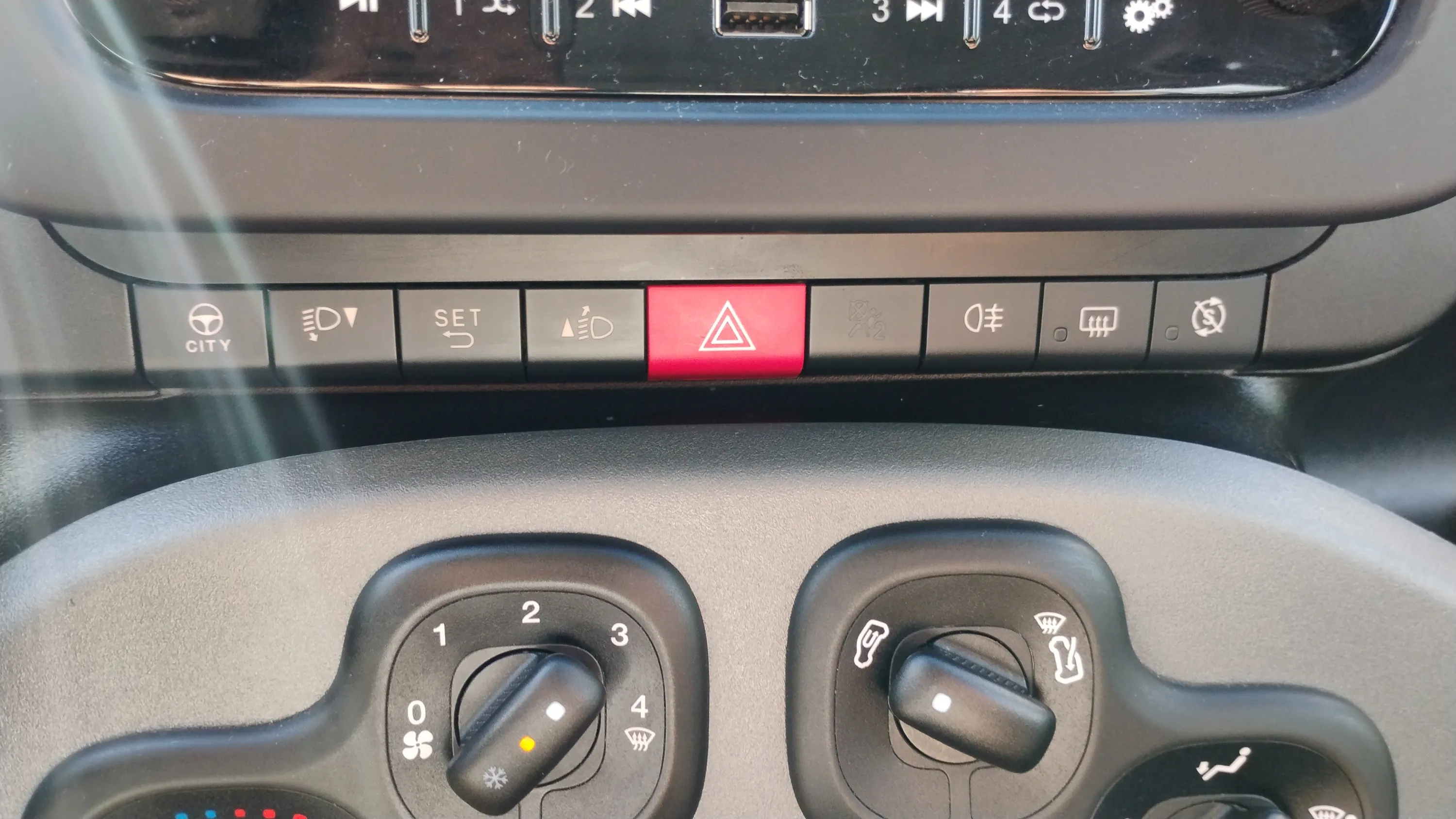 Fiat Panda Cross 1.0 Hybrid - foto 16