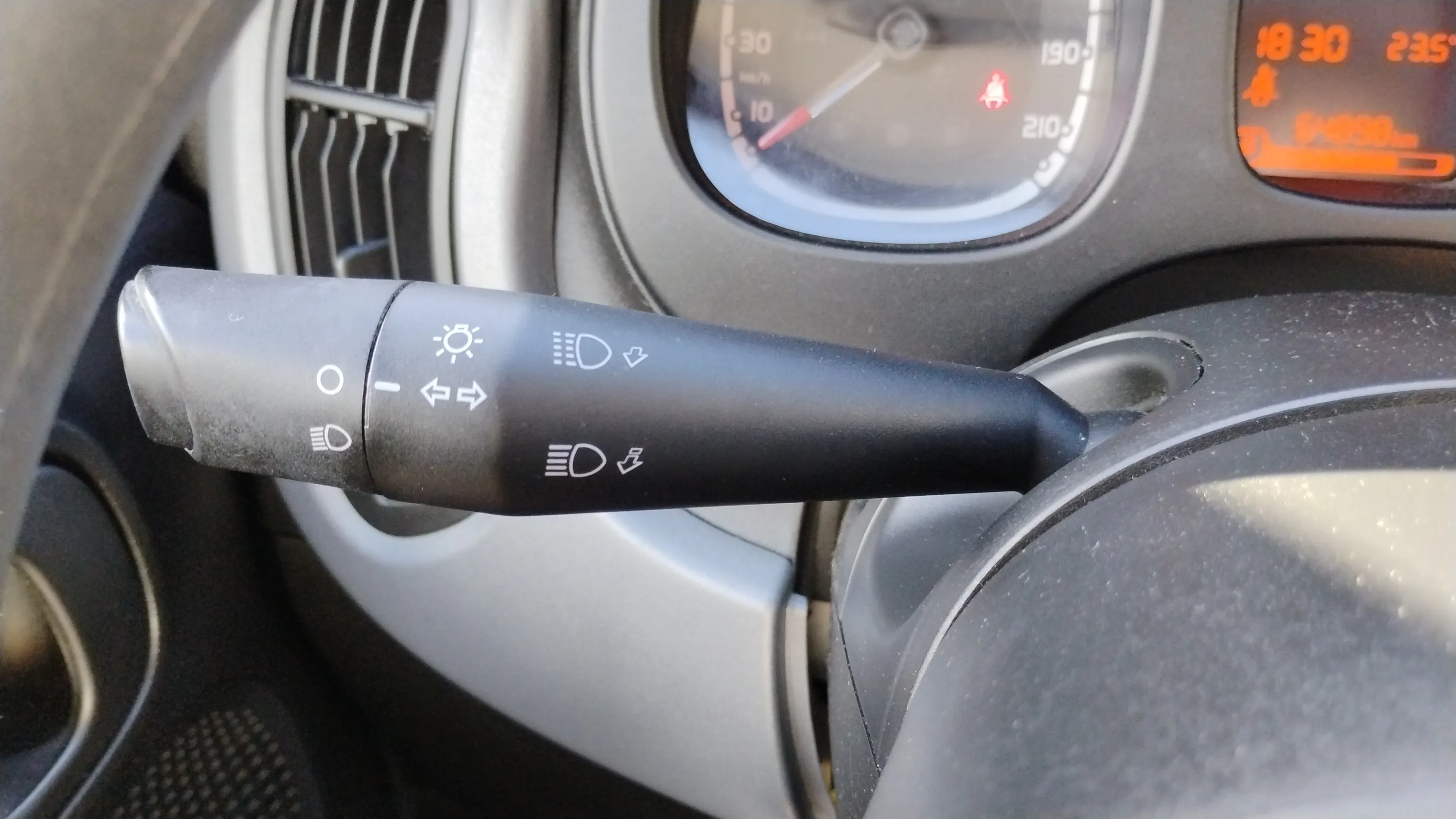 Fiat Panda Cross 1.0 Hybrid - foto 12