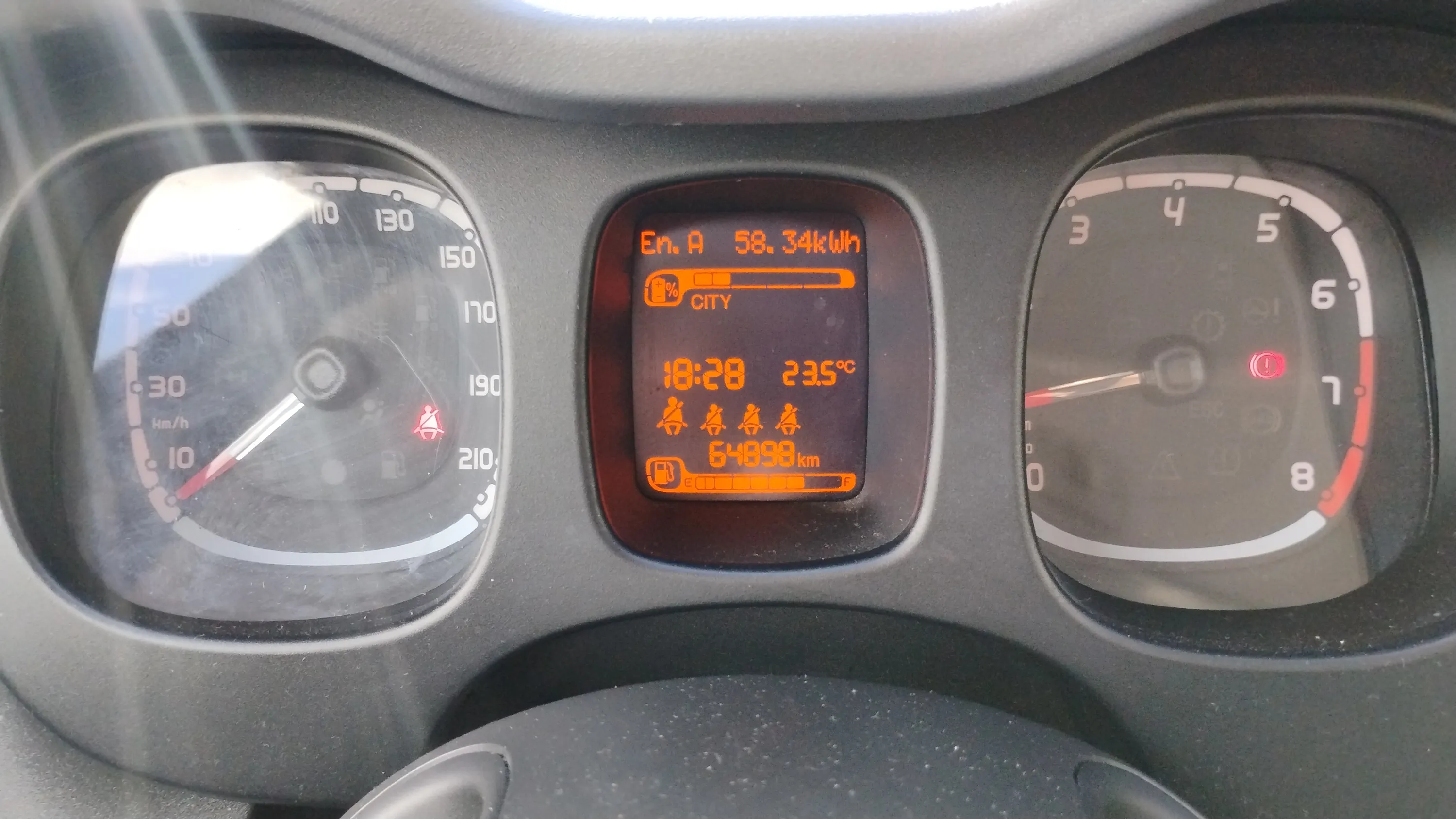 Fiat Panda Cross 1.0 Hybrid - foto 15