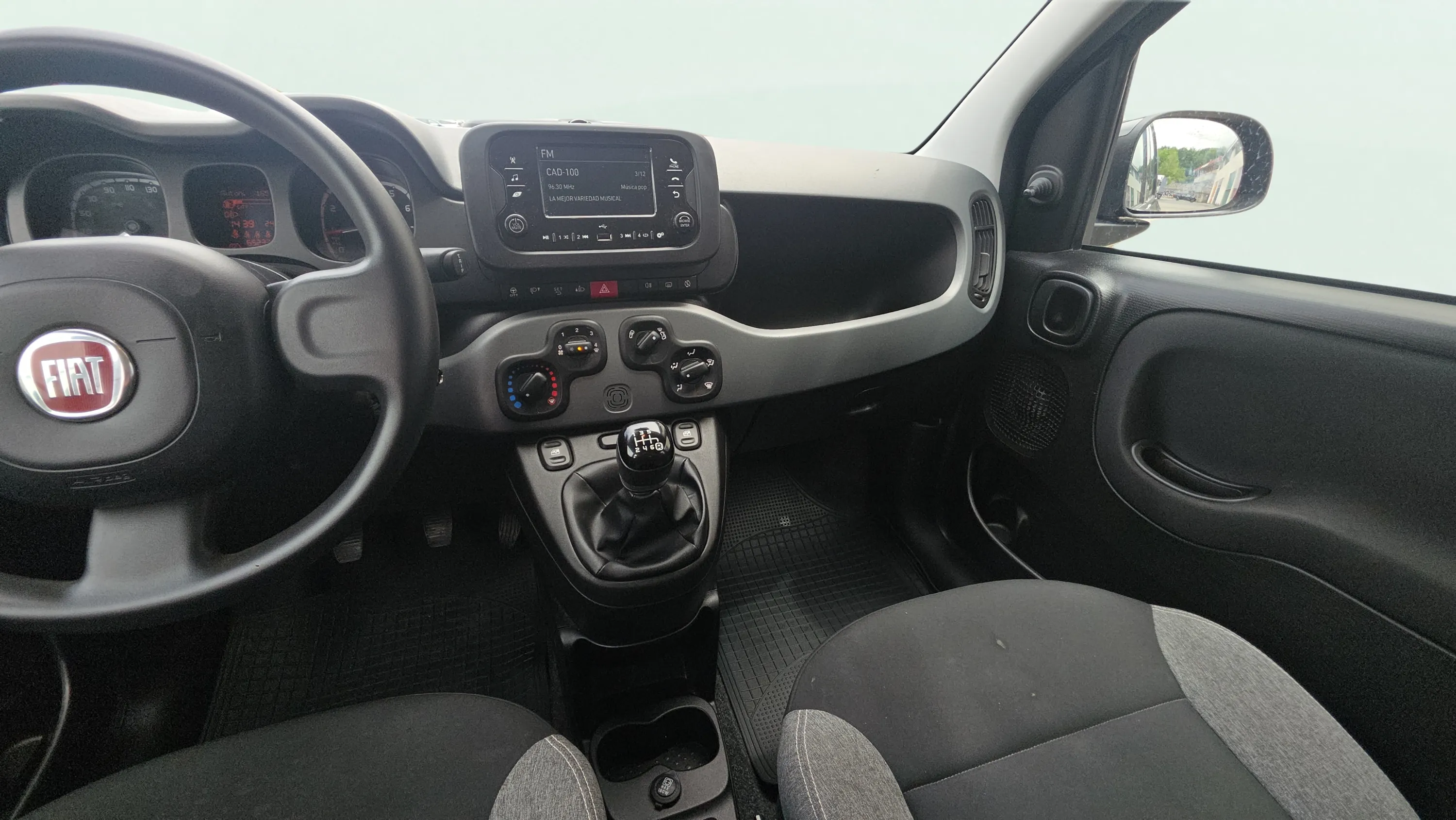Fiat Panda Cross 1.0 Hybrid - foto 12