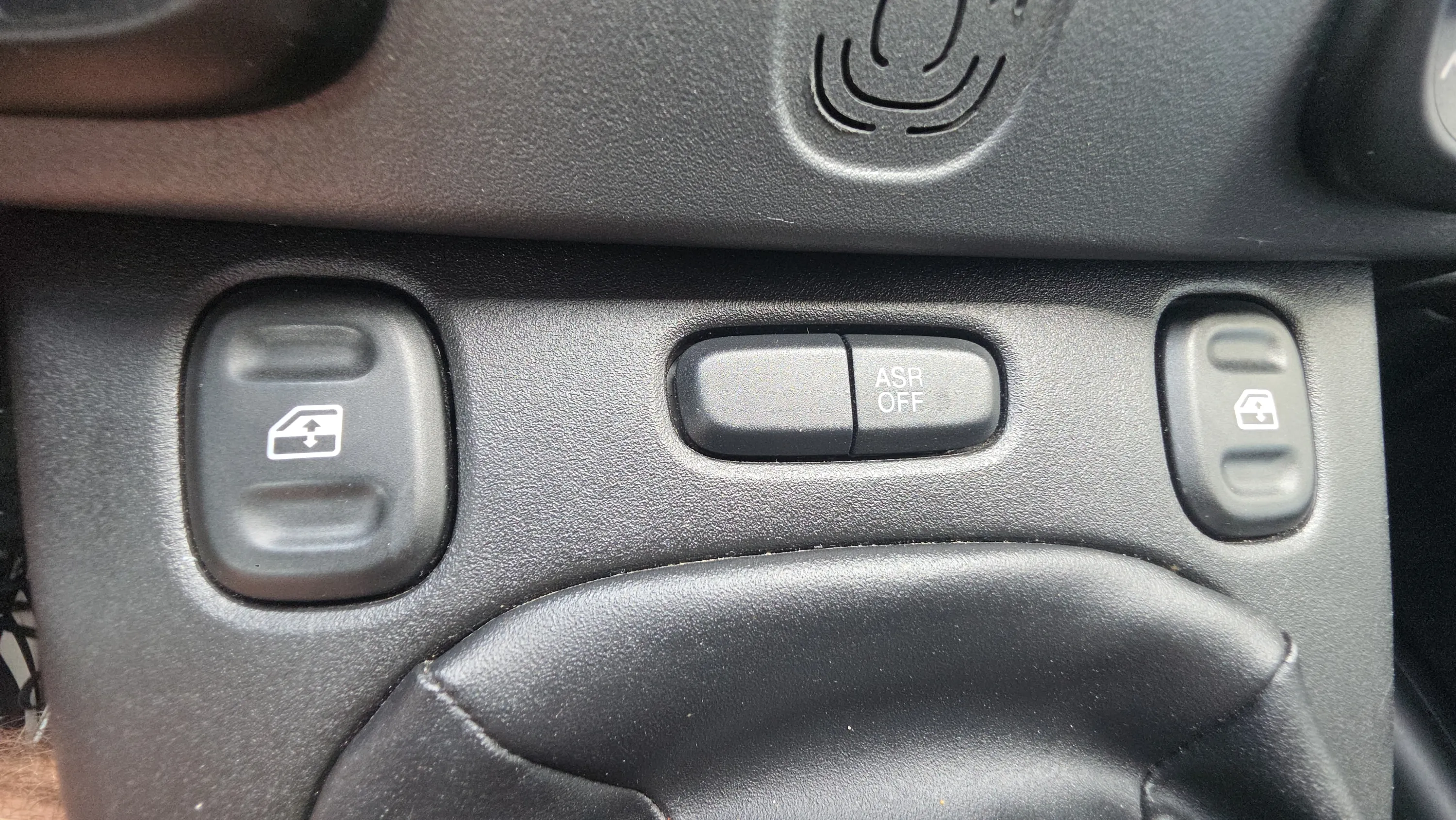 Fiat Panda Cross 1.0 Hybrid - foto 24