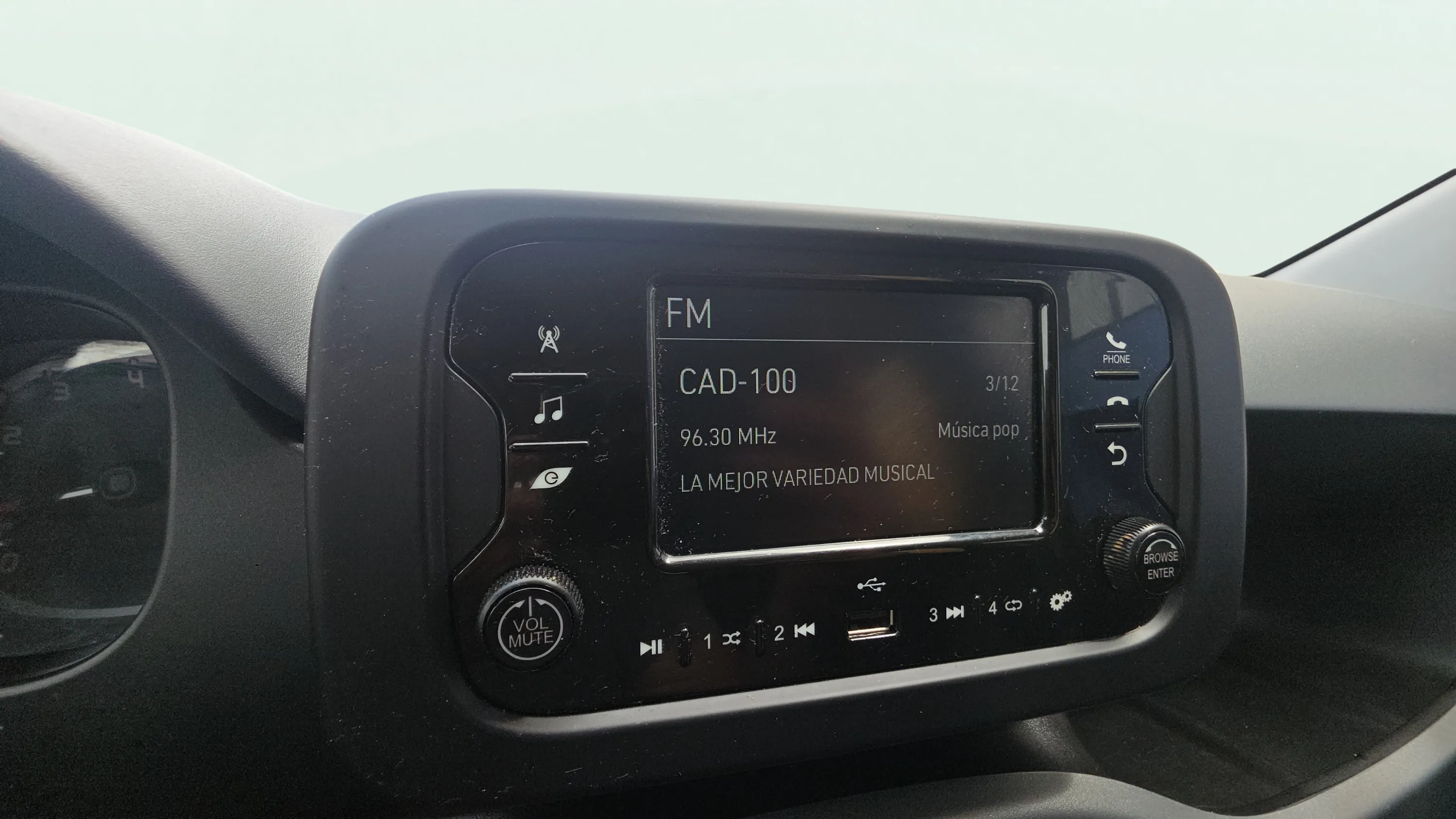 Fiat Panda Cross 1.0 Hybrid - foto 22