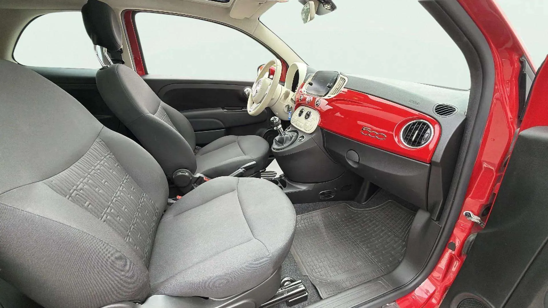 Fiat 500 Dolcevita 1.0 Hybrid - foto 13