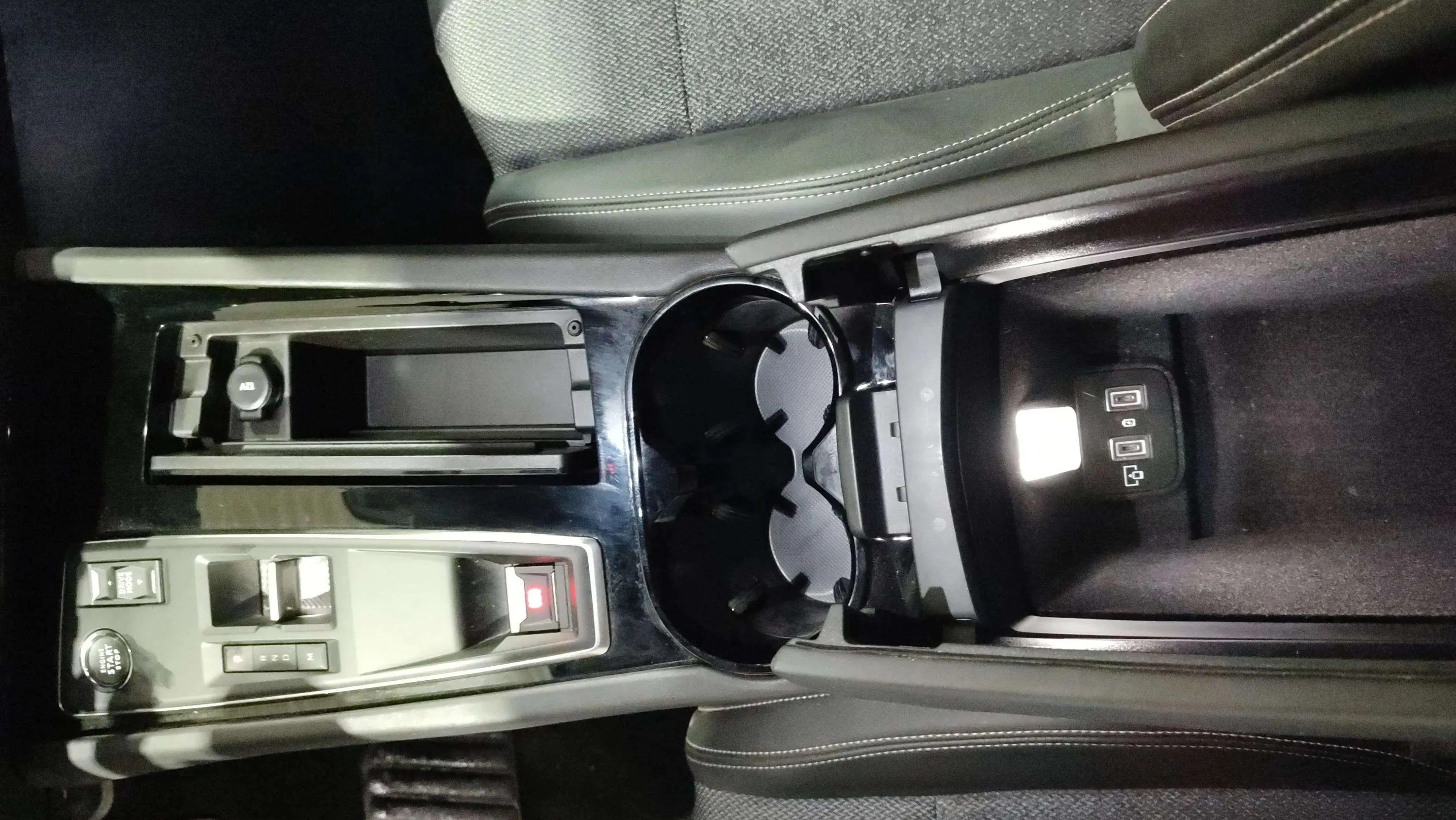 Peugeot 508 Allure PureTech 130 EAT8 - foto 16