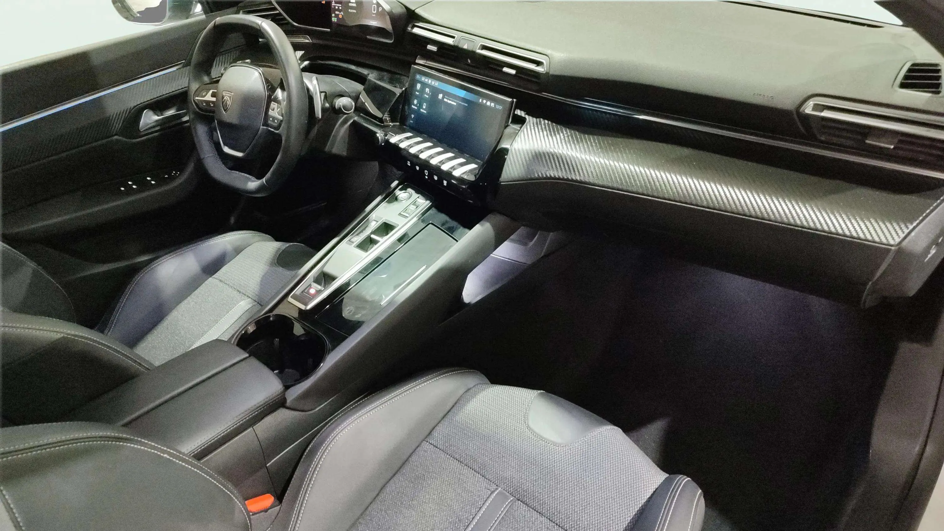 Peugeot 508 Allure PureTech 130 EAT8 - foto 41