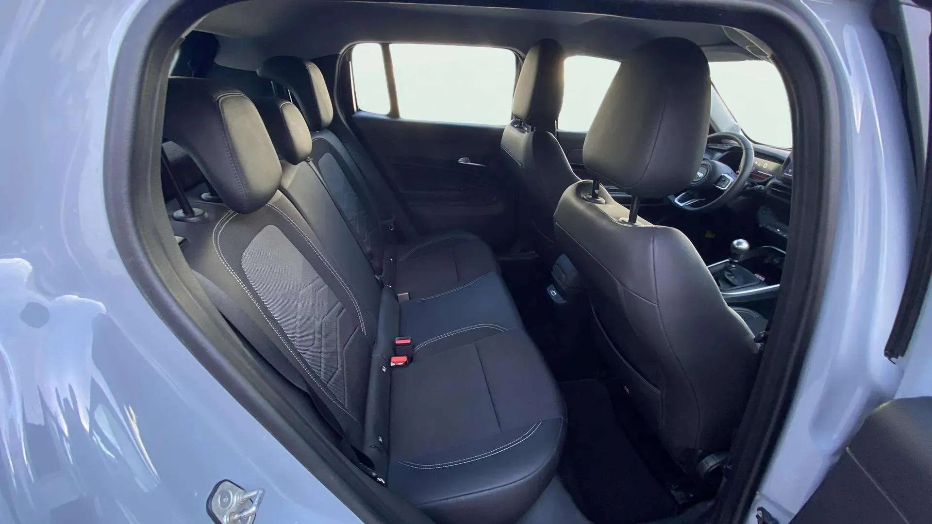 Jeep Avenger 1.2 G Altitude - foto 16