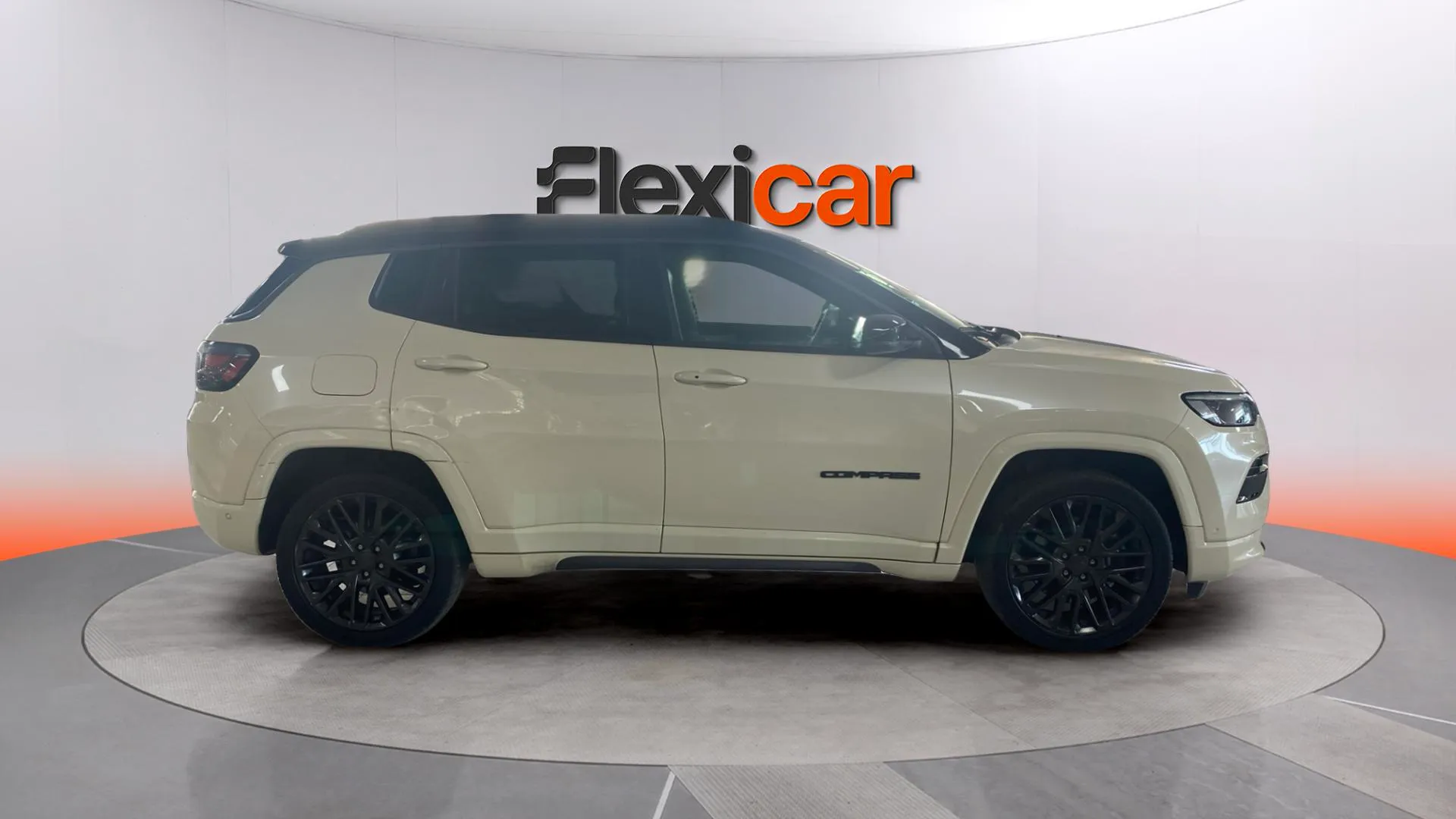 Jeep Compass 1.3 PHEV S AWD - foto 6