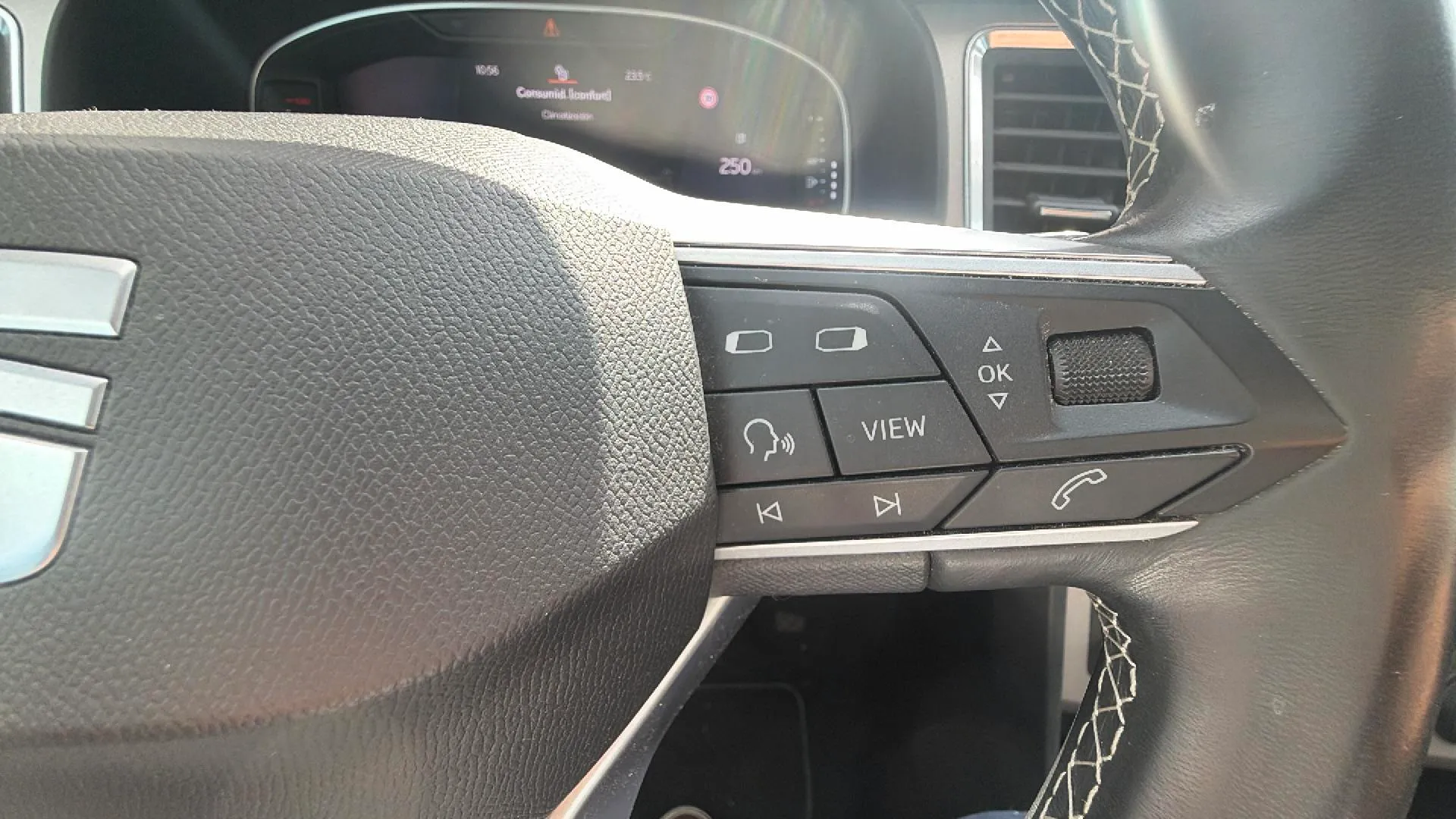 SEAT Ateca 1.5 TSI Xcellence Edit - foto 23
