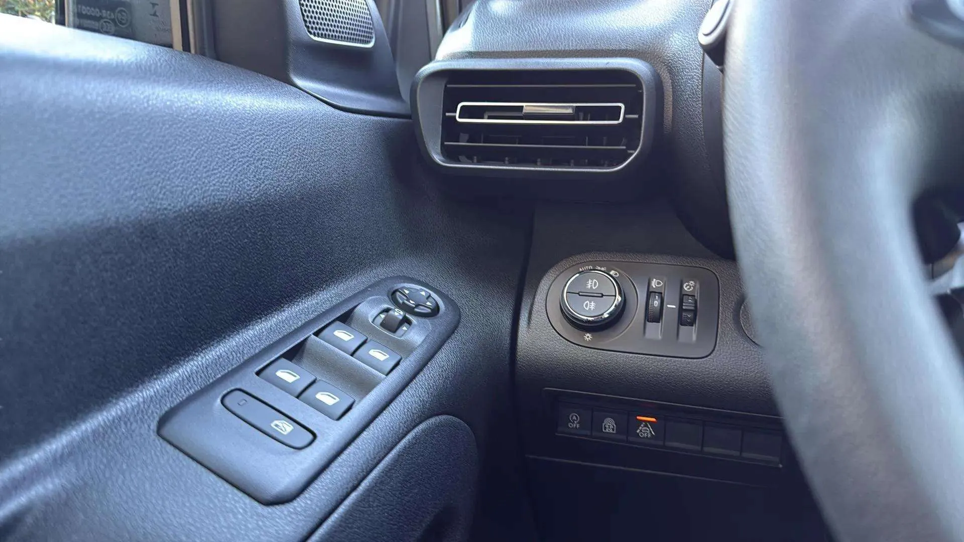 Opel Combo 1.5 TD Innovation L - foto 18