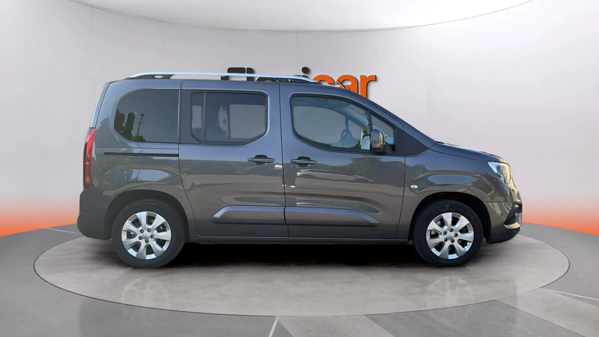 Opel Combo 1.5 TD Innovation L - foto 2
