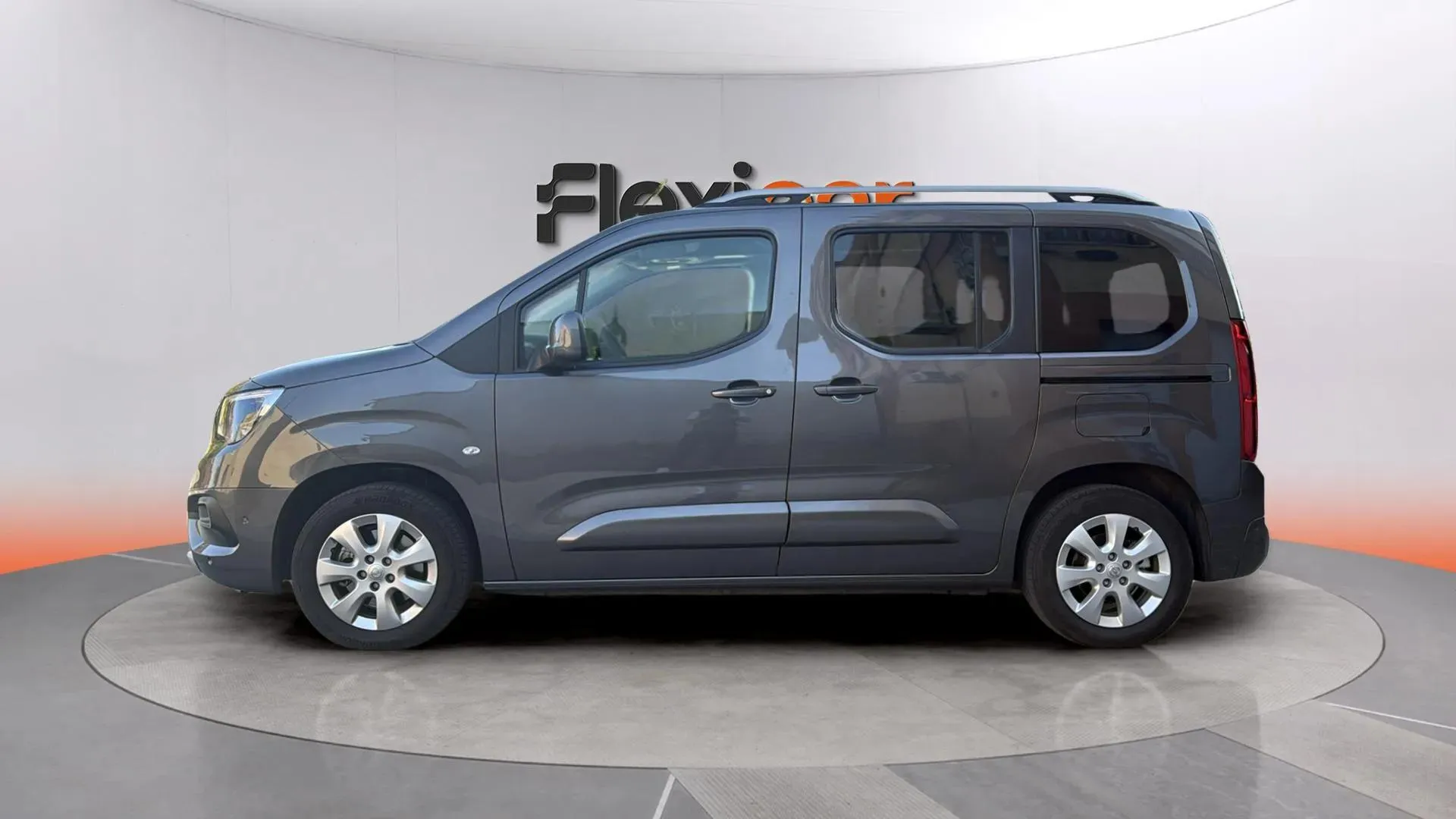 Opel Combo 1.5 TD Innovation L - foto 9
