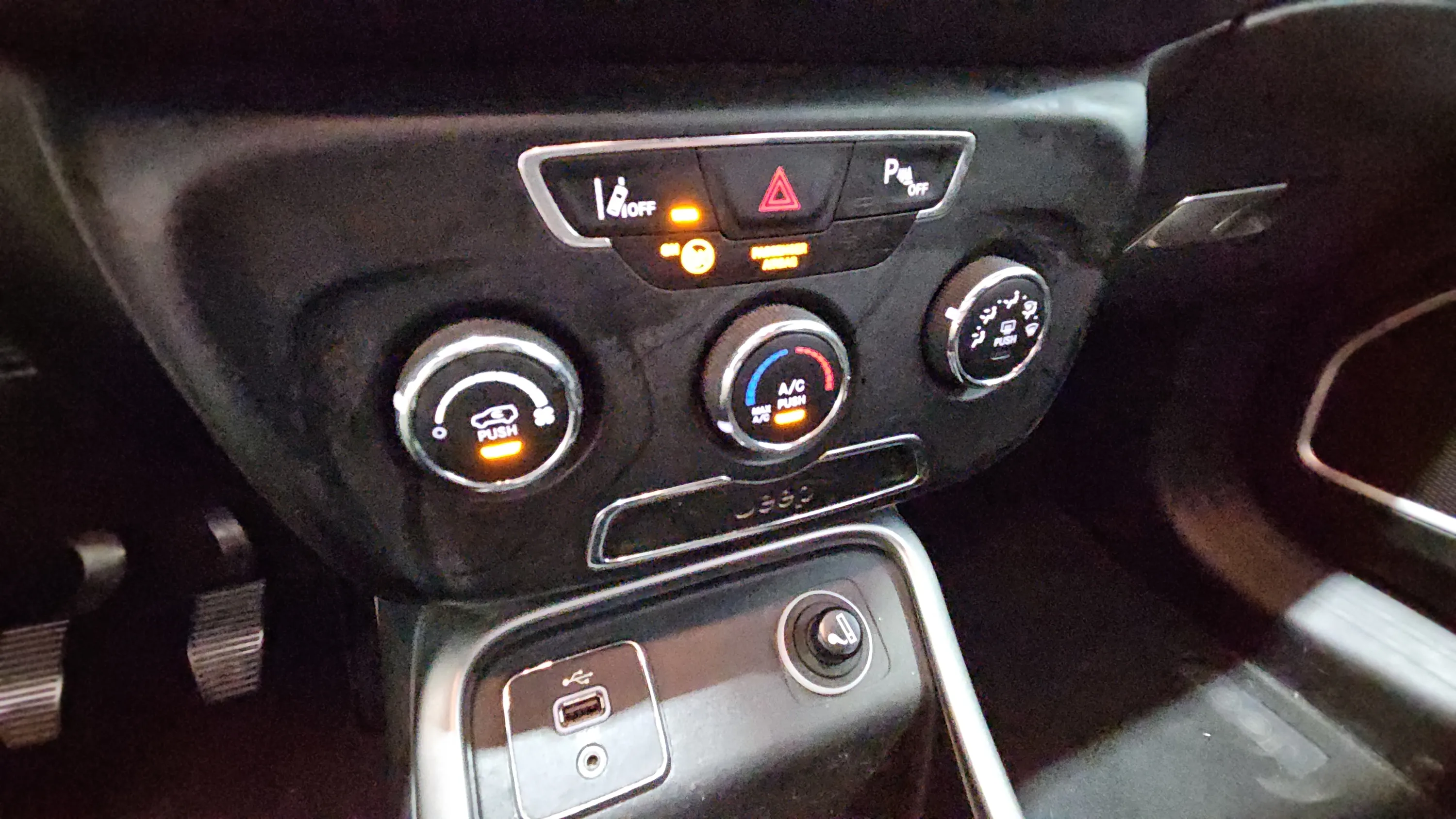 Jeep Compass 1.4 Mair Business 4x2 - foto 14