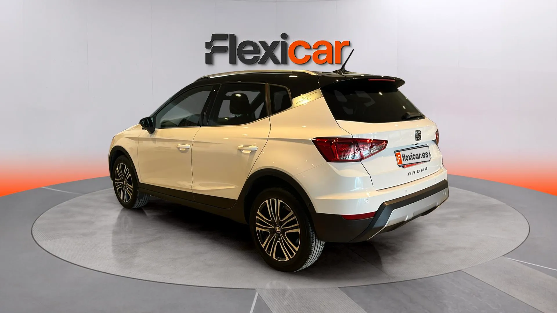 SEAT Arona 1.6 TDI Xcellence Ecomotive - foto 5