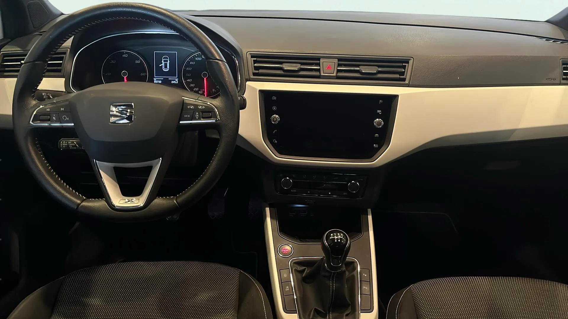 SEAT Arona 1.6 TDI Xcellence Ecomotive - foto 18