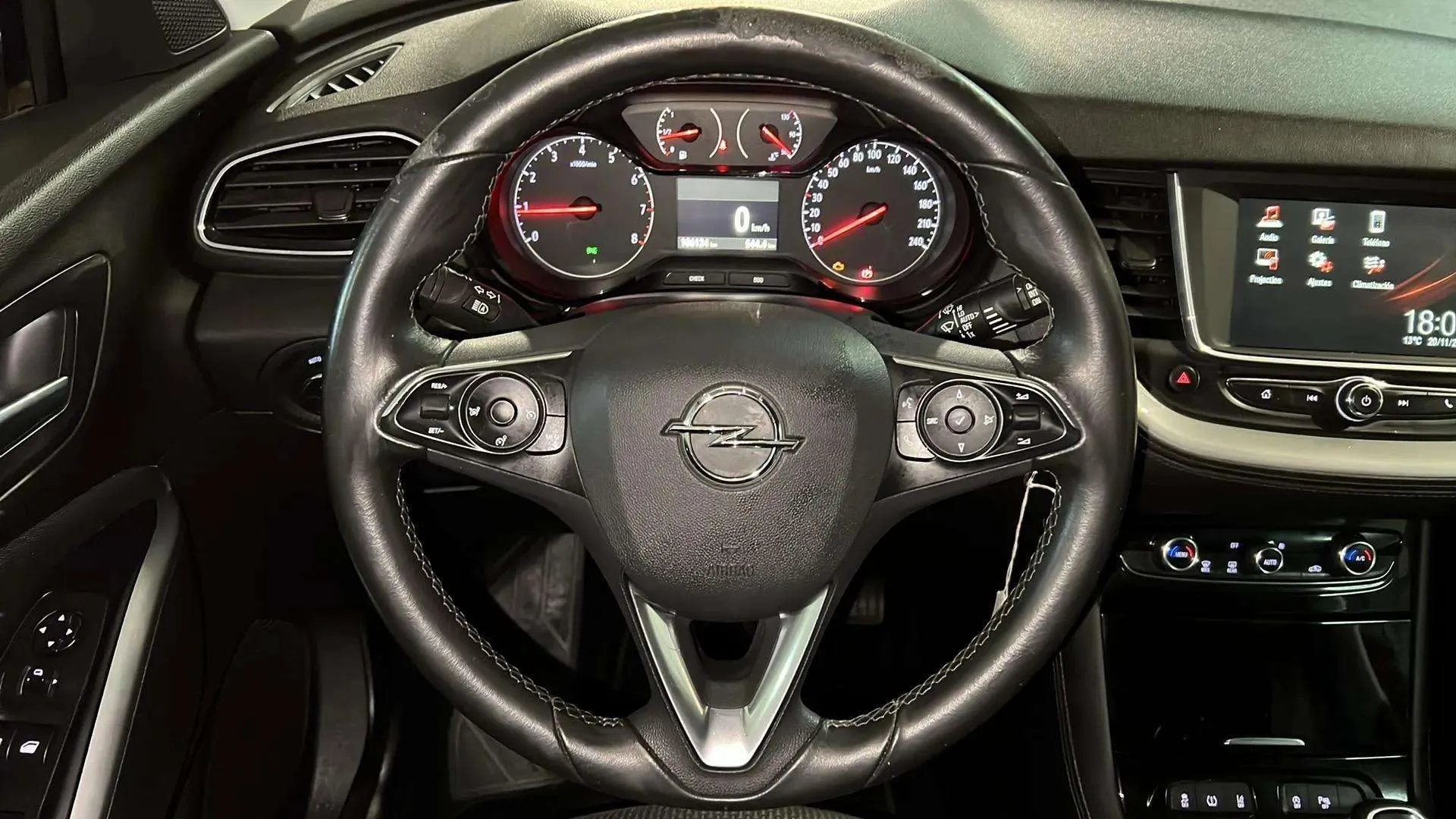 Opel Grandland 1.2 Turbo Selective - foto 17
