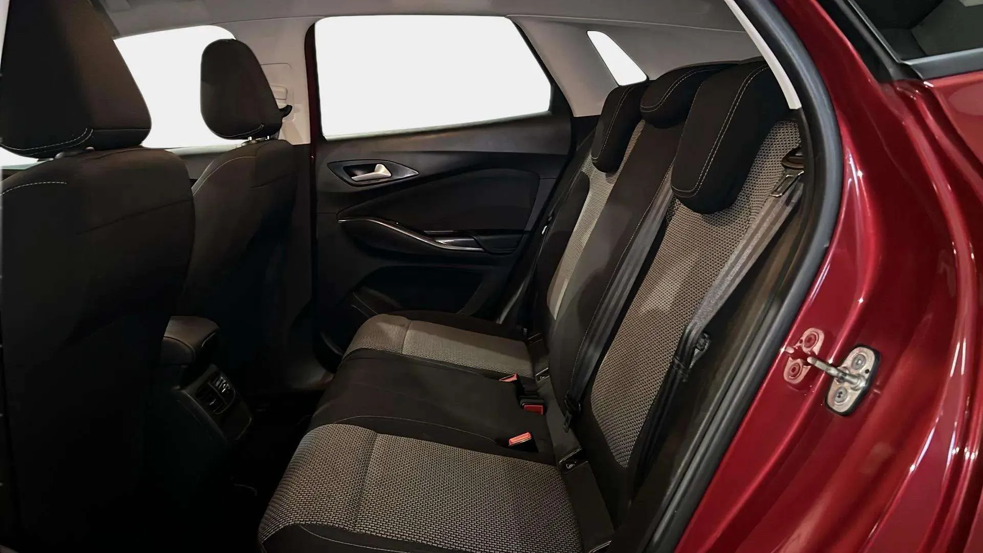 Opel Grandland 1.2 Turbo Selective - foto 14