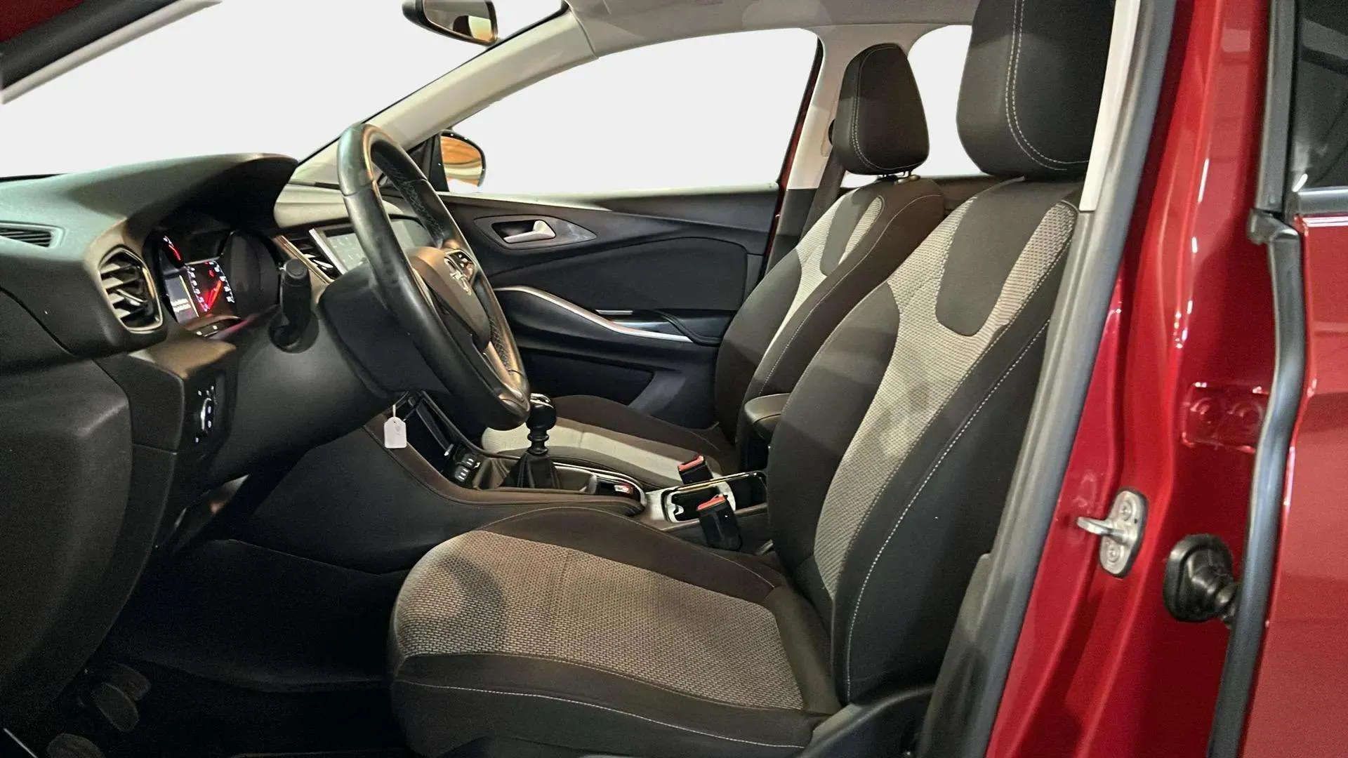 Opel Grandland 1.2 Turbo Selective - foto 24