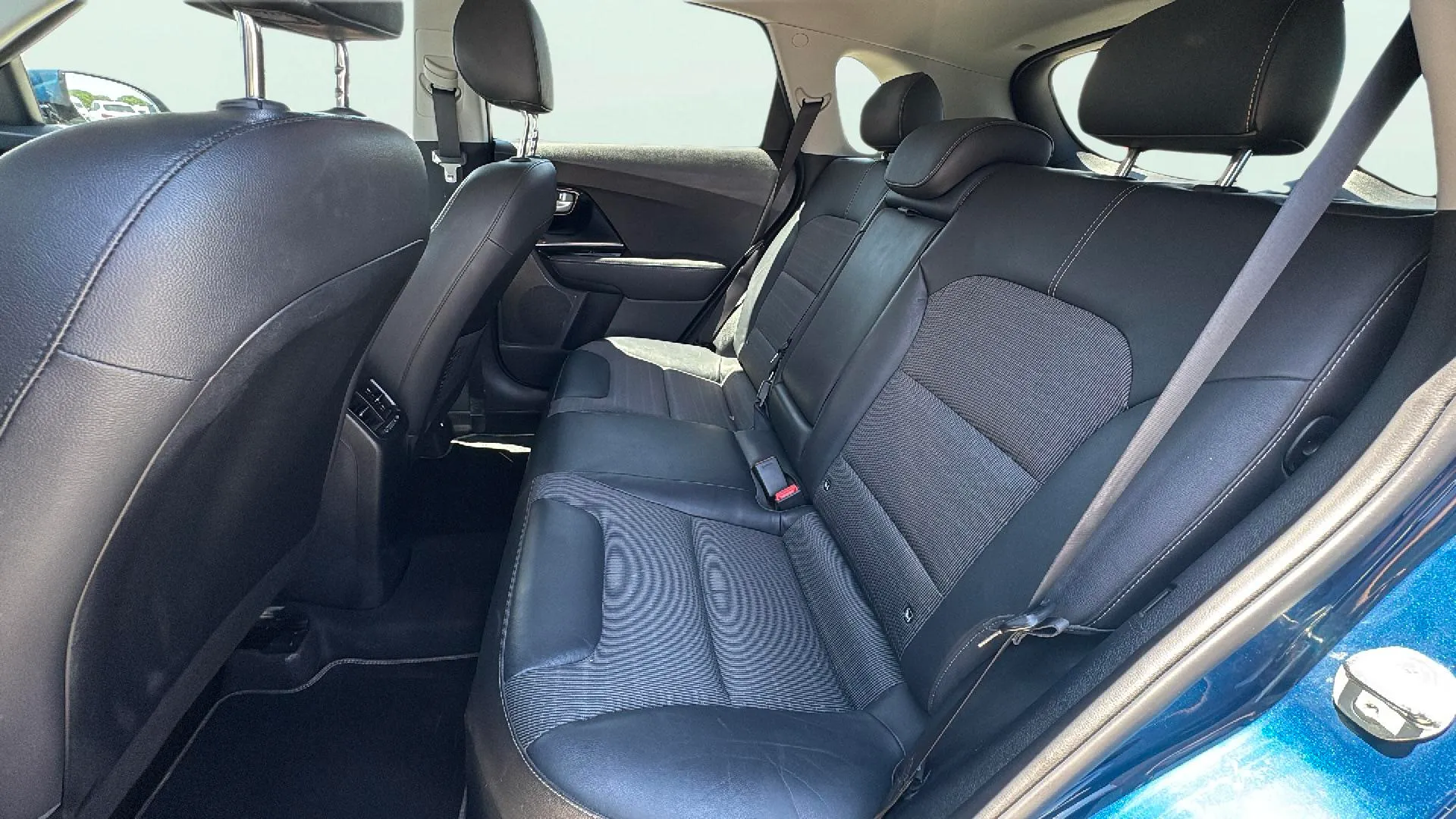 Kia Niro 1.6 GDi Híbrido Concept - foto 22
