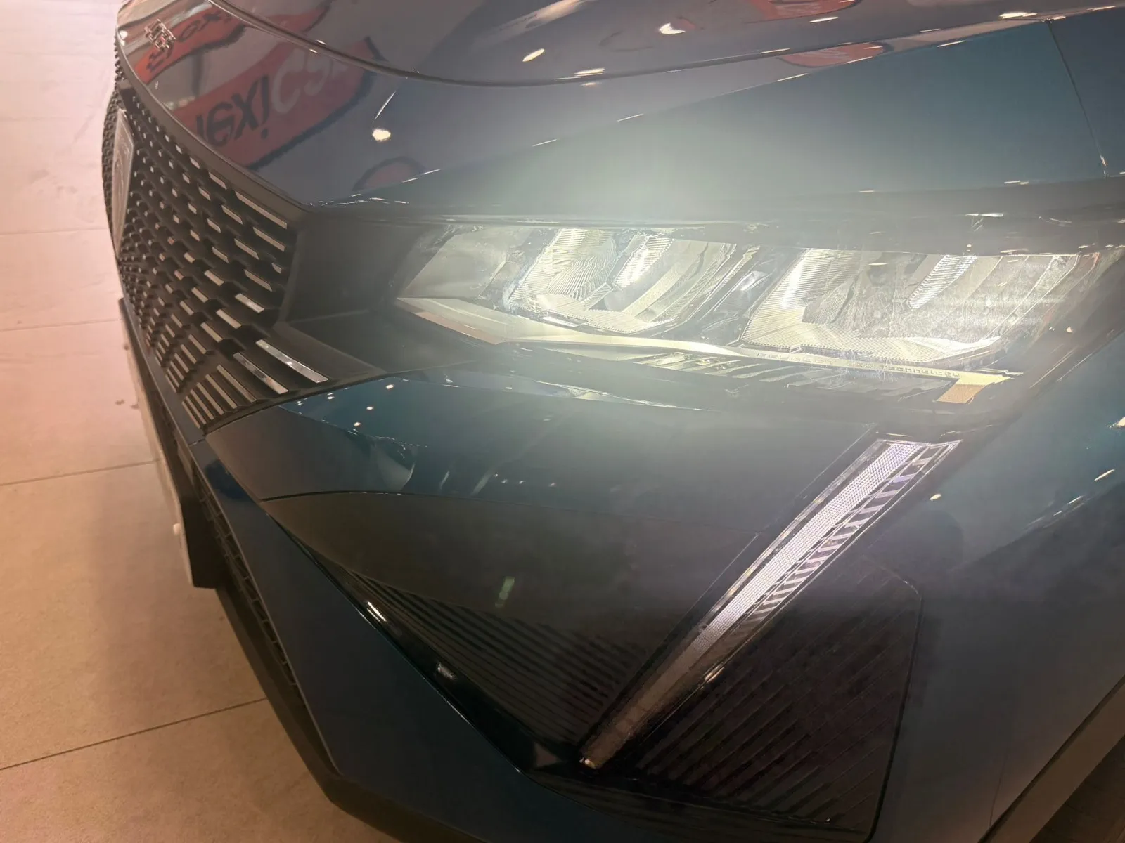 Peugeot 408 Allure Pack PureTech 130 EAT8 - foto 20