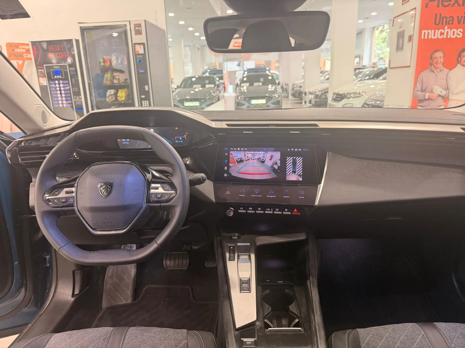 Peugeot 408 Allure Pack PureTech 130 EAT8 - foto 9