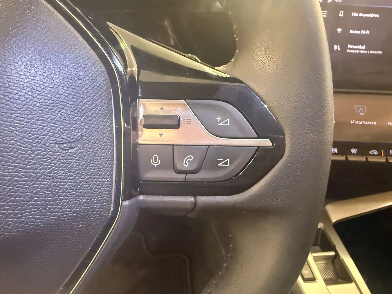 Peugeot 408 Allure Pack PureTech 130 EAT8 - foto 12