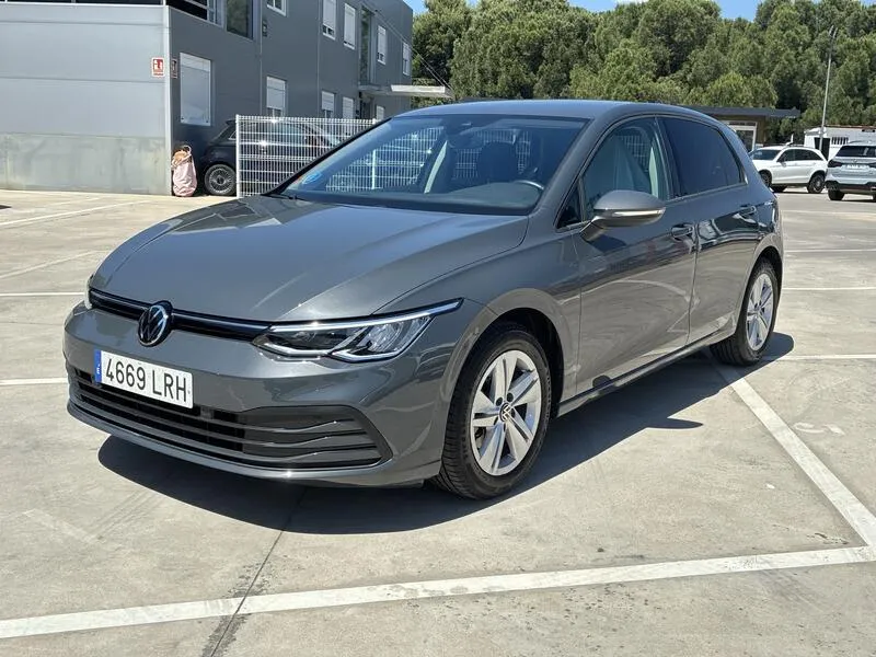 Volkswagen Golf 1.0 eTSI Life