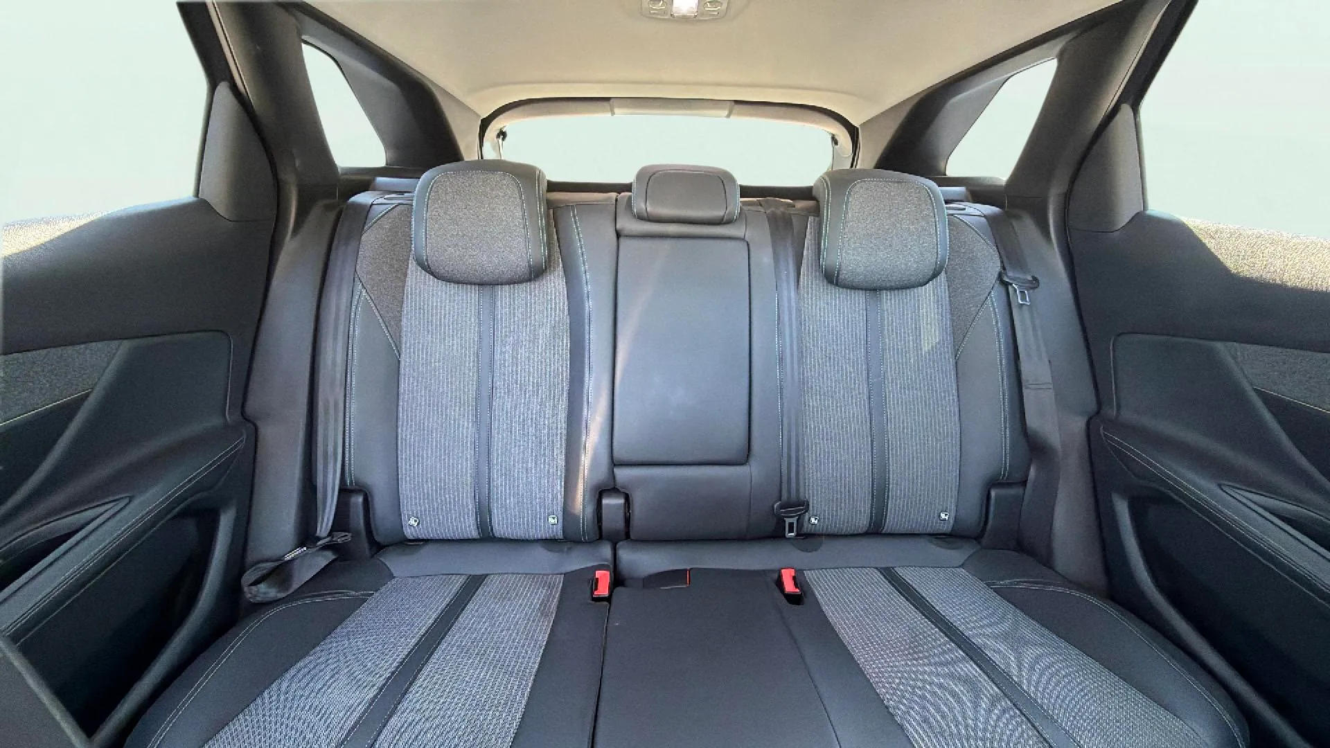 Peugeot 3008 1.5 BlueHDi Allure - foto 17